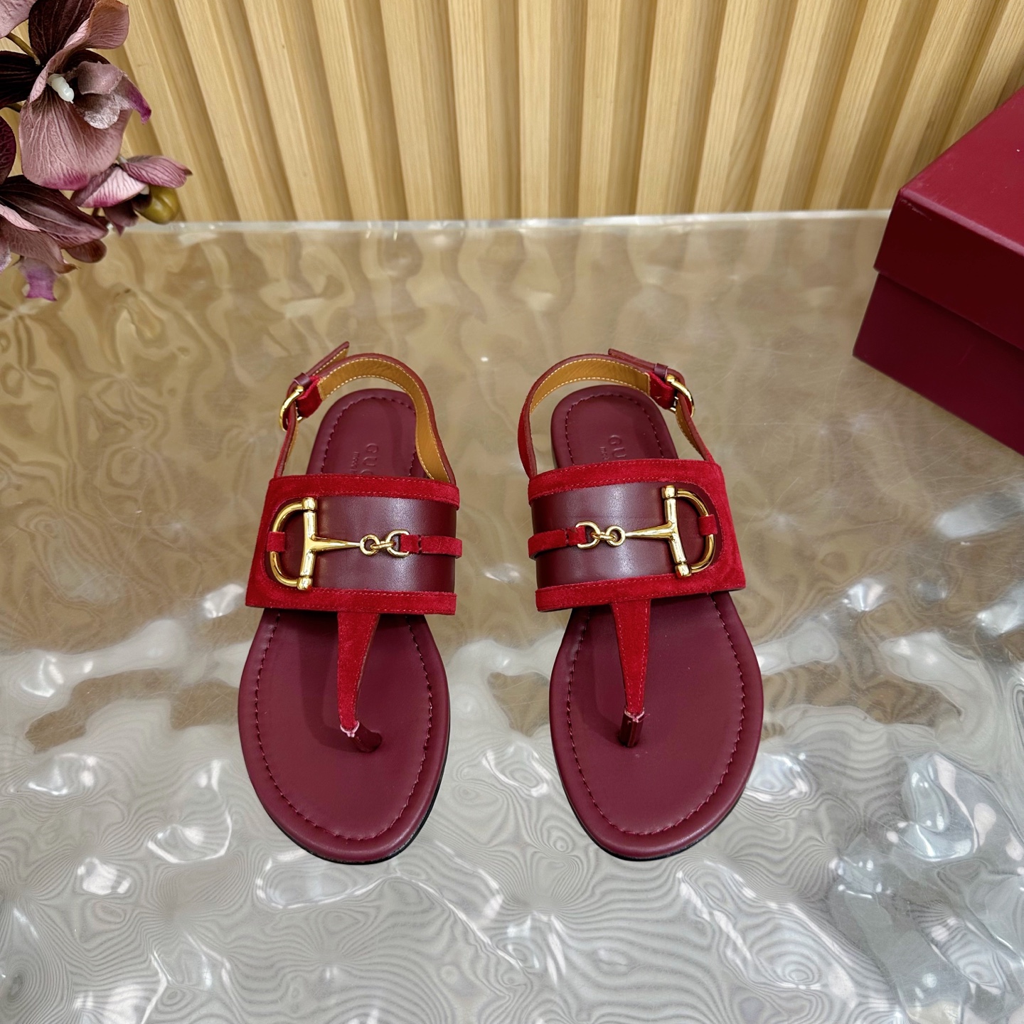Bagsaaa Gvc*1 Women's thong sandal with Horsebit 834431 red