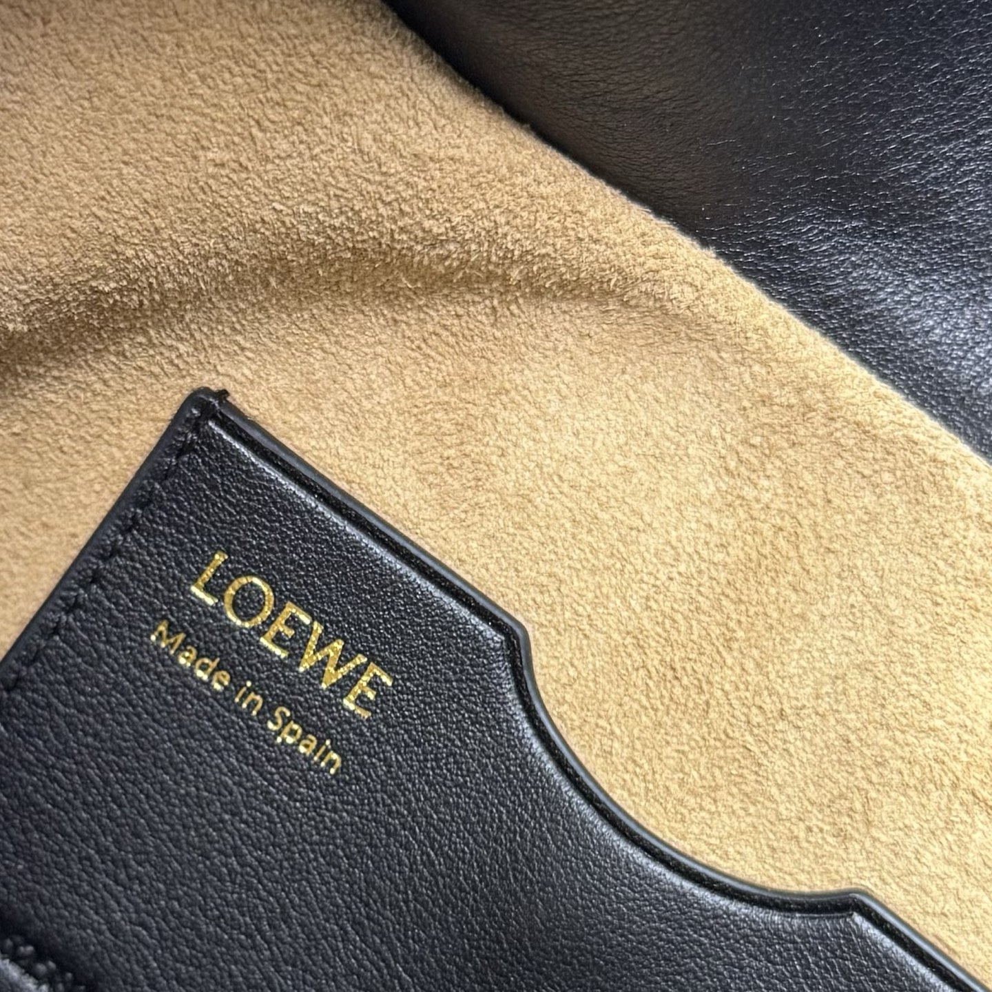 Bagsaaa L0ew* Medium Ola bag in smooth calfskin Black - 26cm