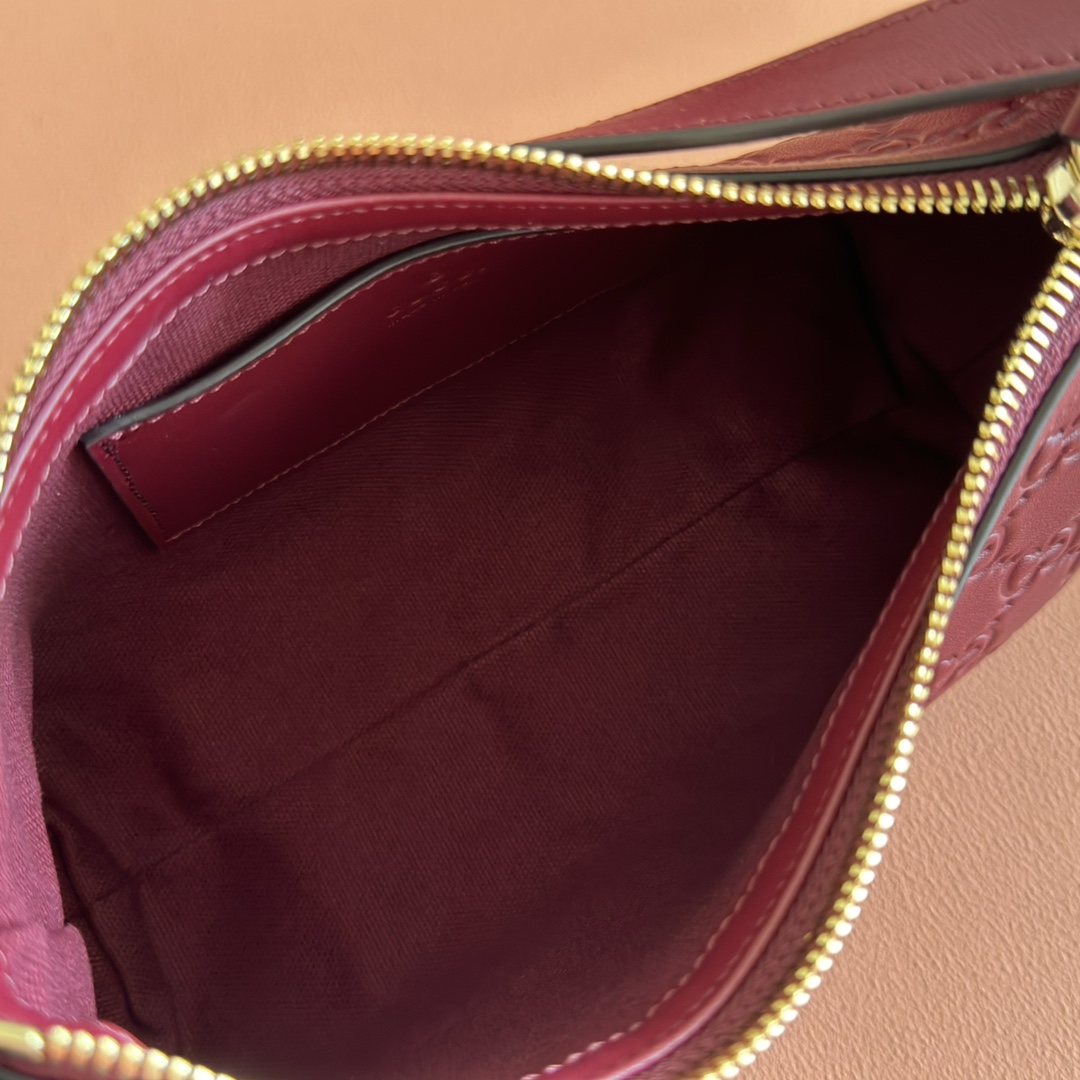 Bagsaaa Gvc*1 GG Emblem small shoulder bag 847450 red - 22cm
