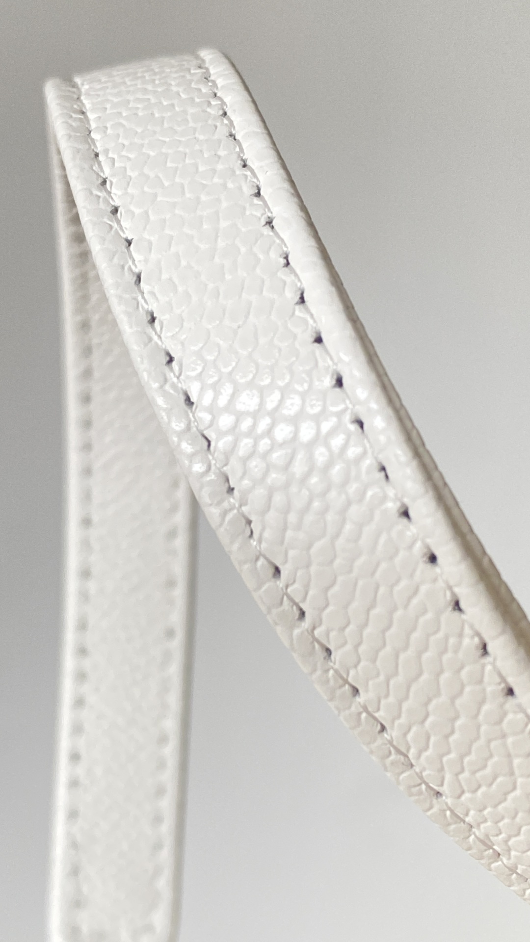 Bagsaaa Ch**el Clutch with chain AP4775 White Caviar - 15cm