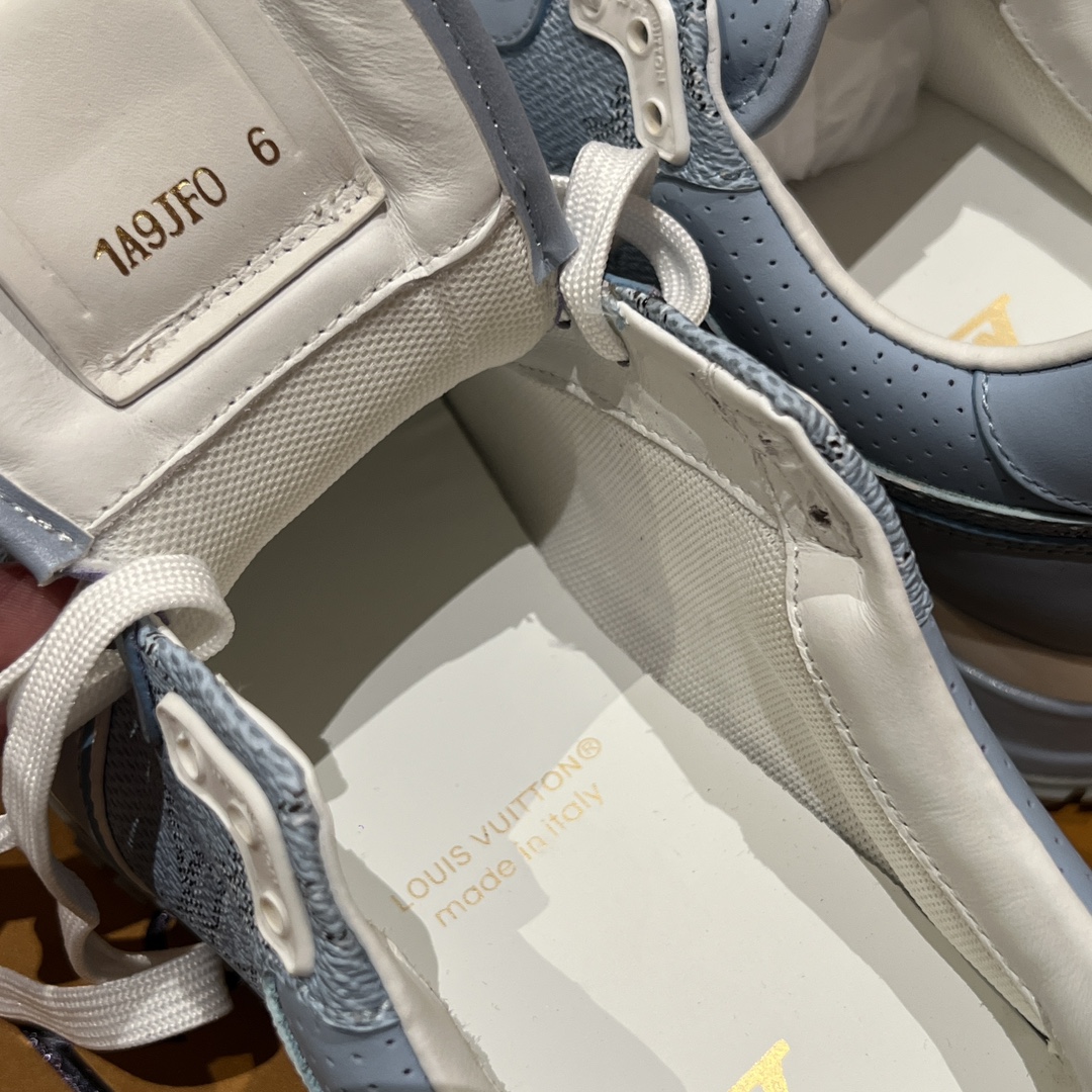 Bagsaaa LV Run Away Trainers Blue