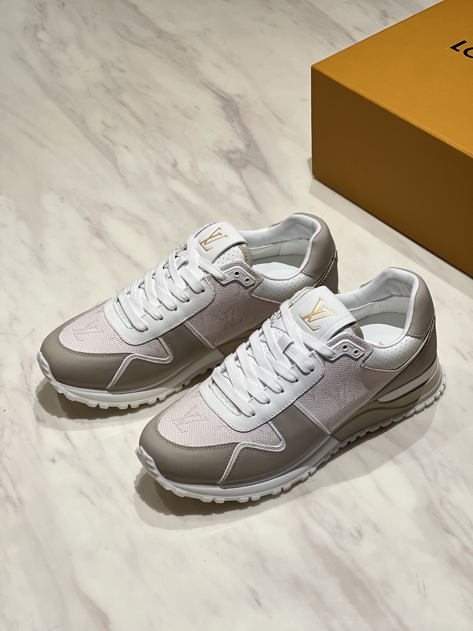 Bagsaaa LV Run Away Trainers Beige