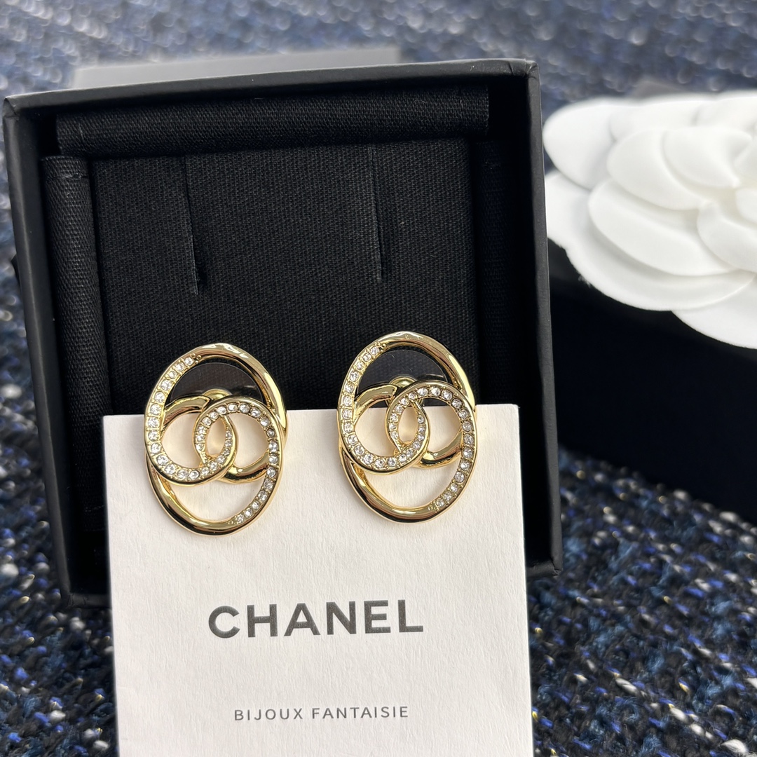 Bagsaaa Ch**el Earrings 18