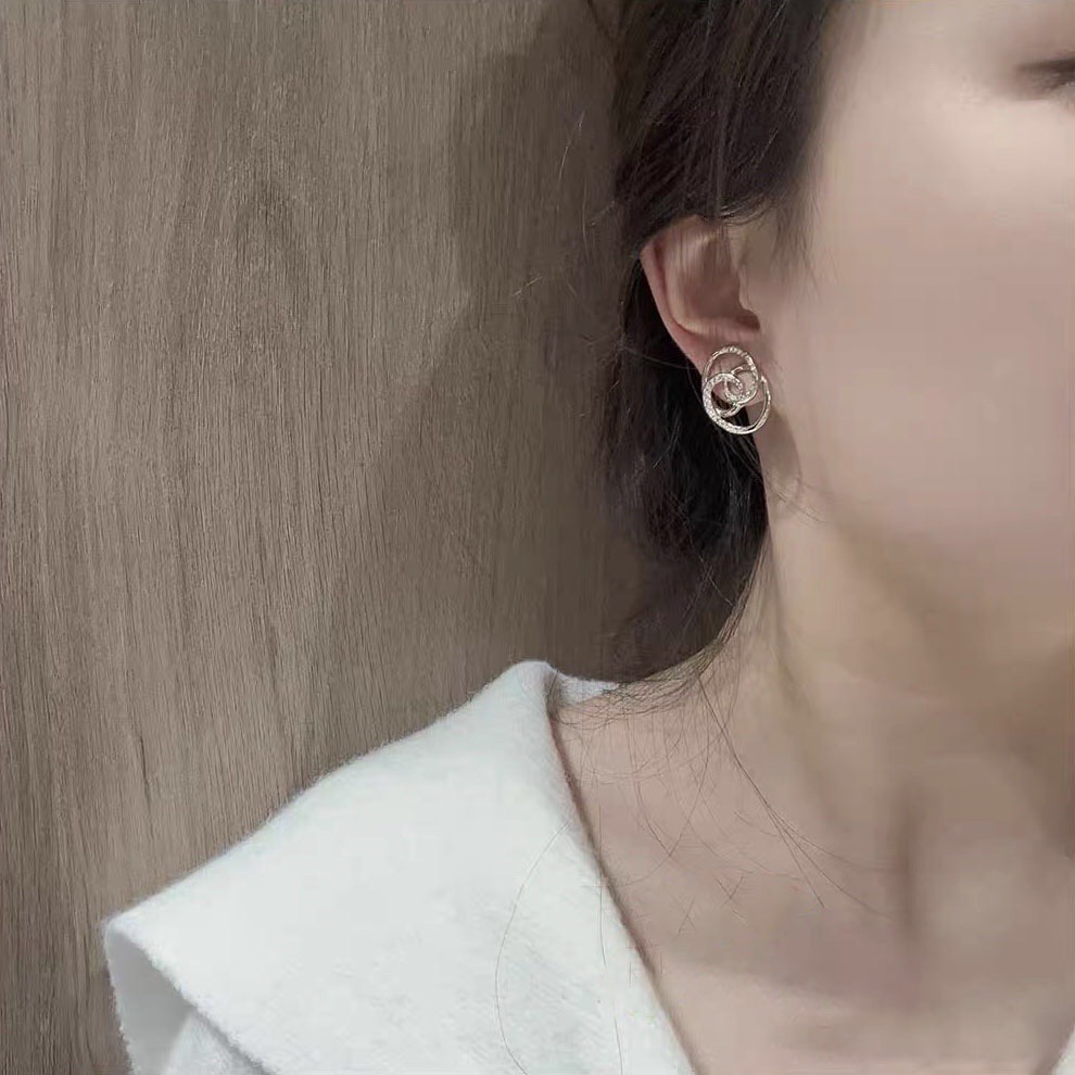 Bagsaaa Ch**el Earrings 18