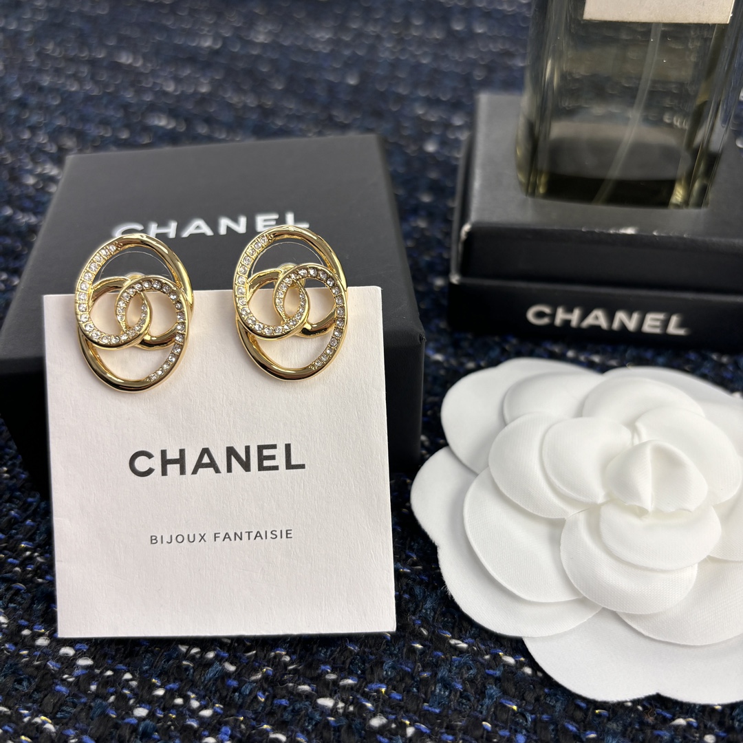 Bagsaaa Ch**el Earrings 18