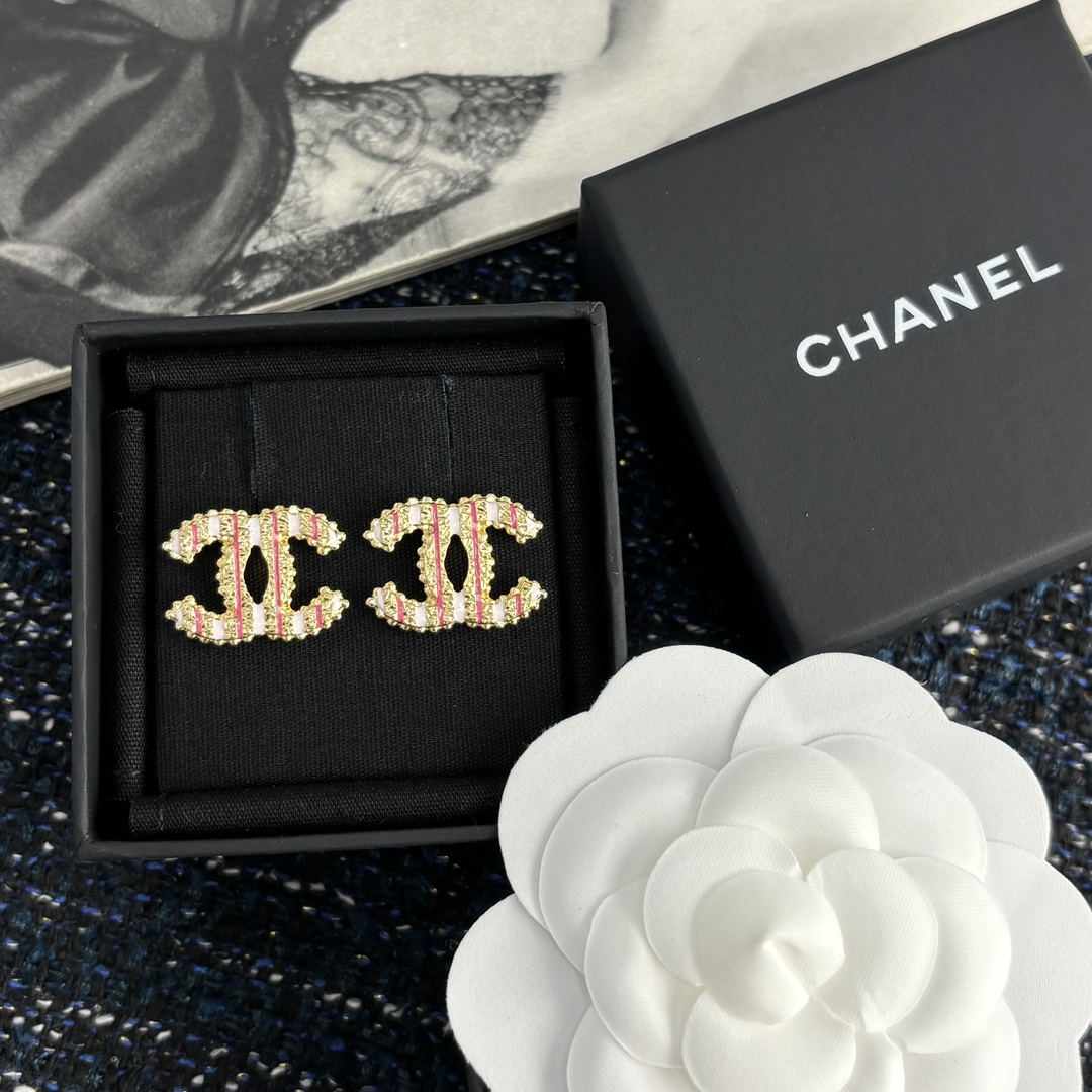 Bagsaaa Ch**el Earrings 17