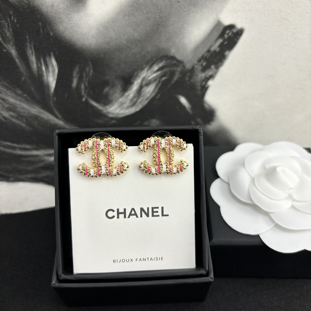 Bagsaaa Ch**el Earrings 17