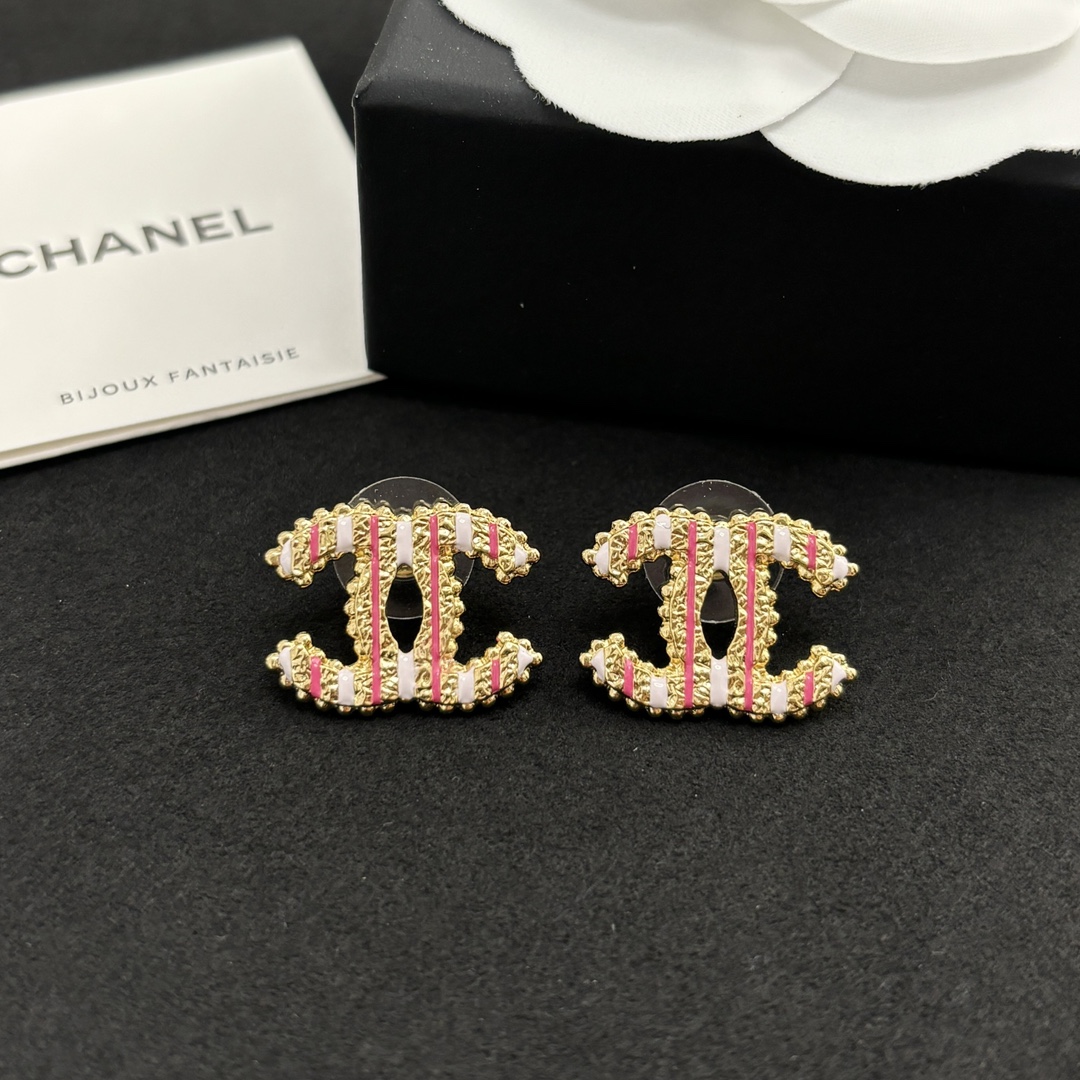 Bagsaaa Ch**el Earrings 17