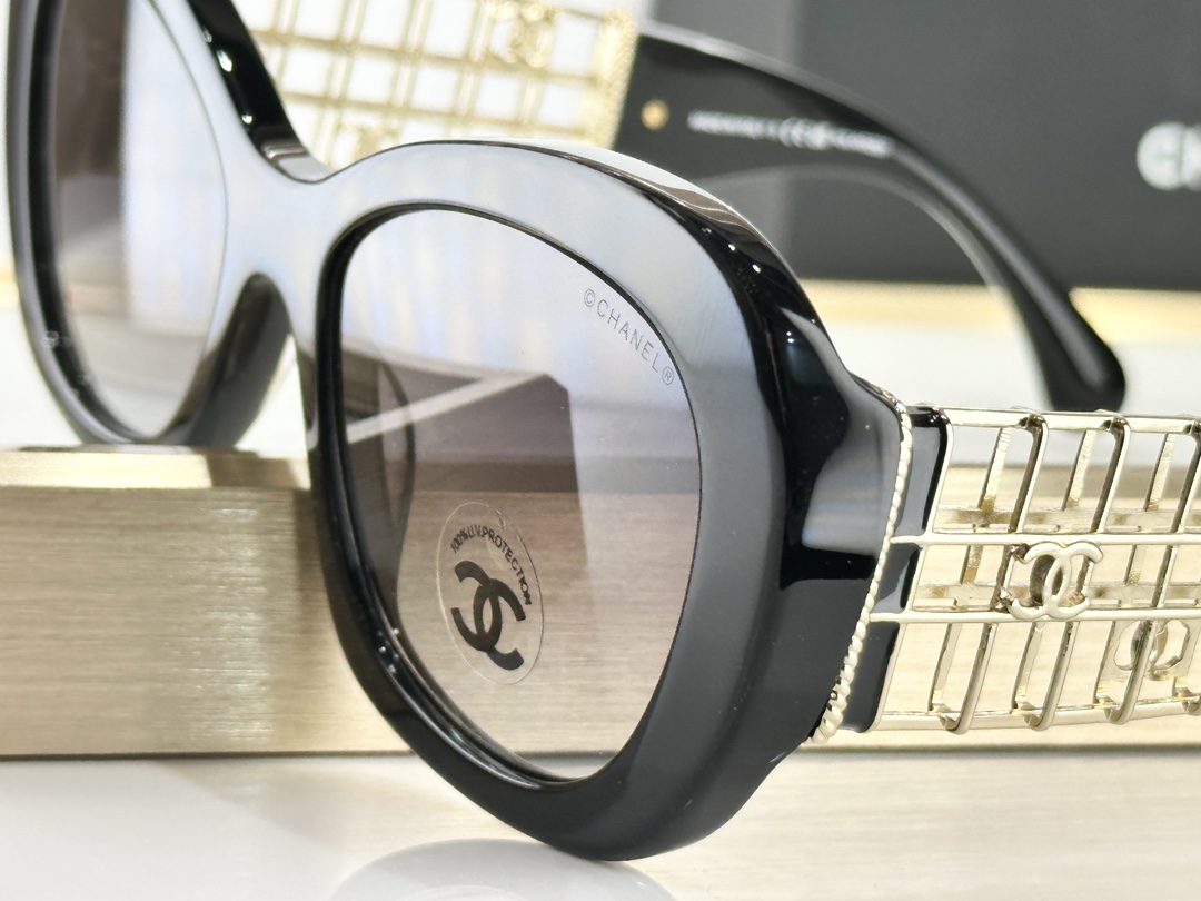 Bagsaaa Ch**el Butterfly Sunglasses