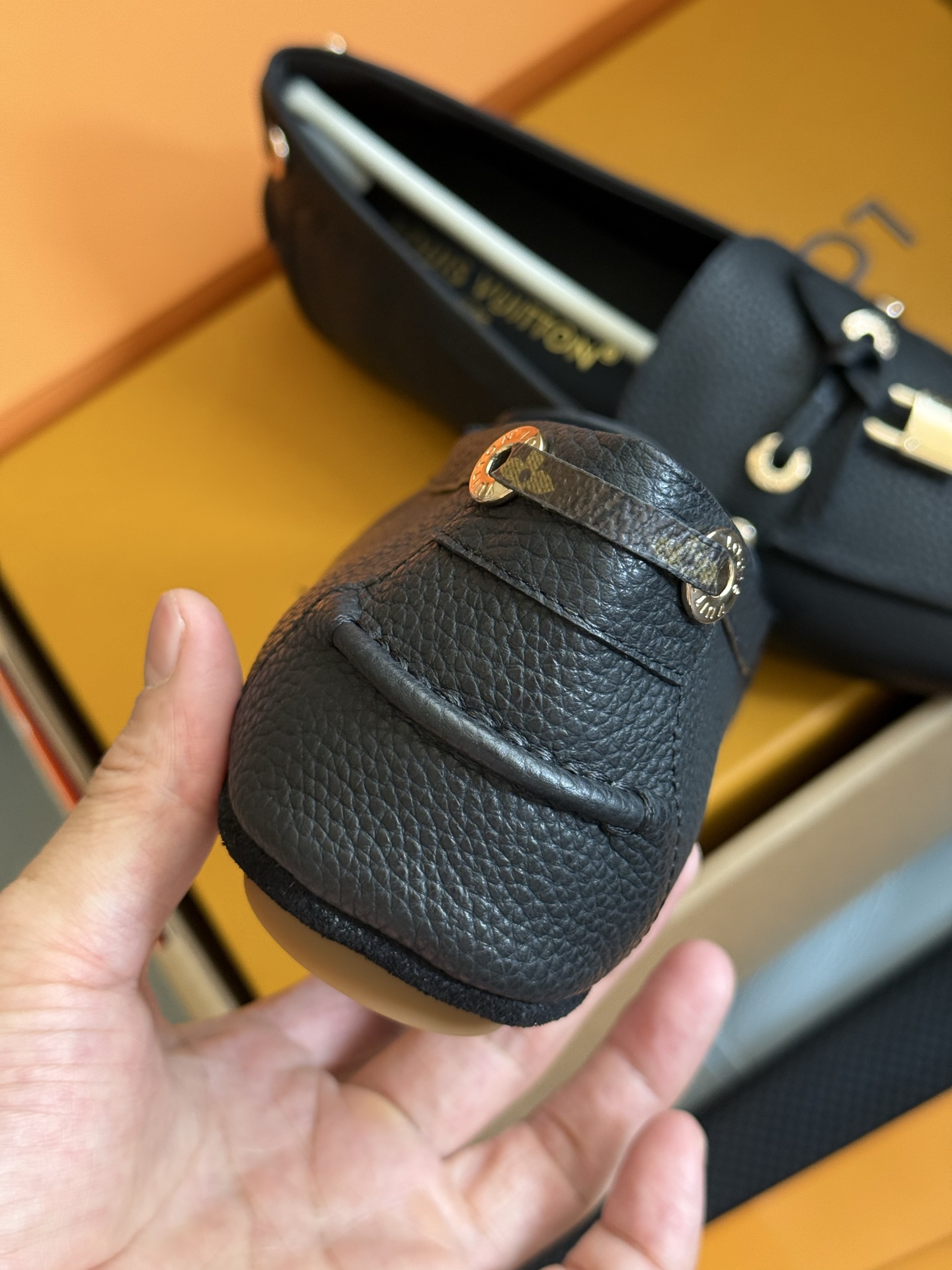 Bagsaaa LV Flore Car Shoe Black
