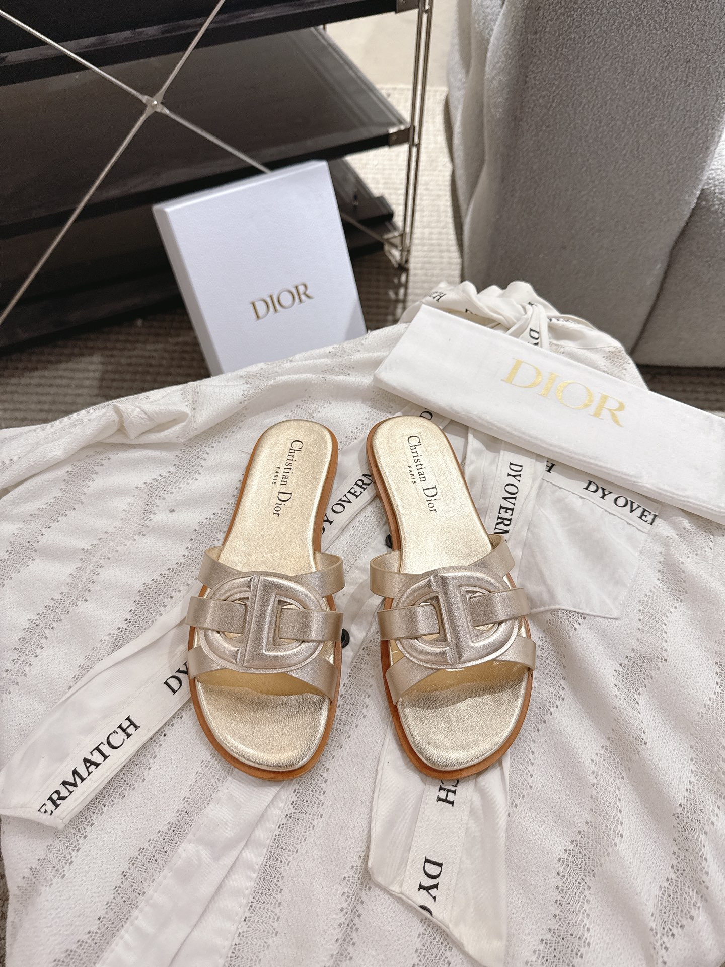 Bagsaaa D10r D-Club Slide Gold-Tone Laminated Calfskin