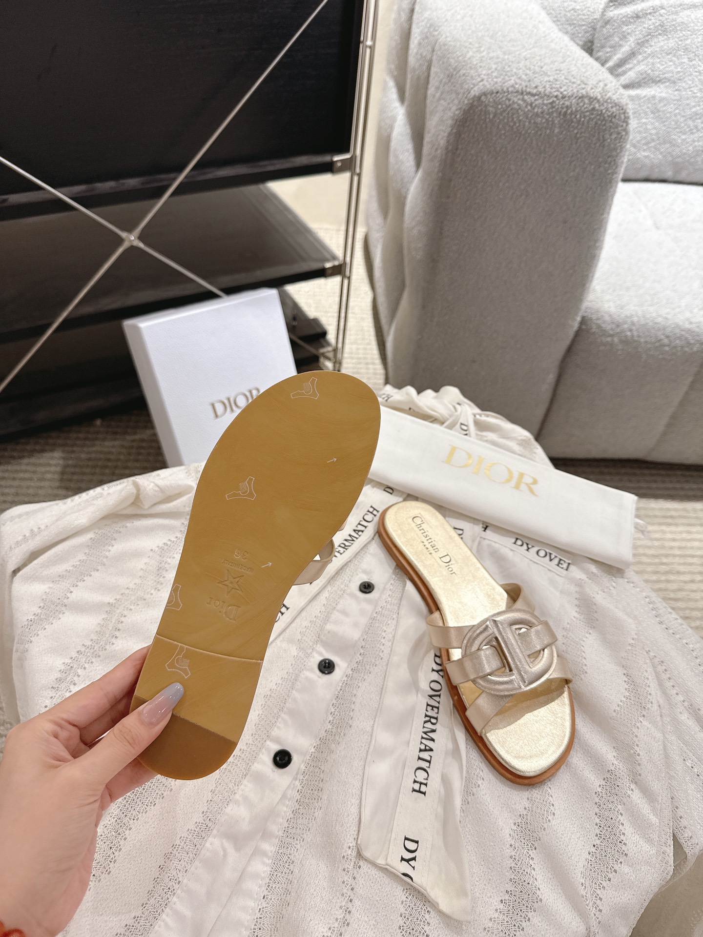 Bagsaaa D10r D-Club Slide Gold-Tone Laminated Calfskin