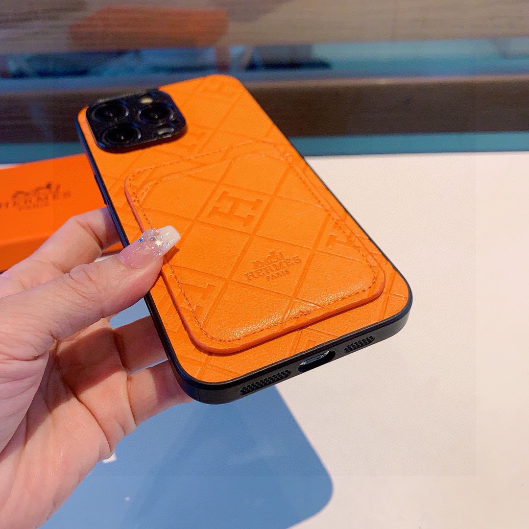 Bagsaaa H**me5 Phonecase 04