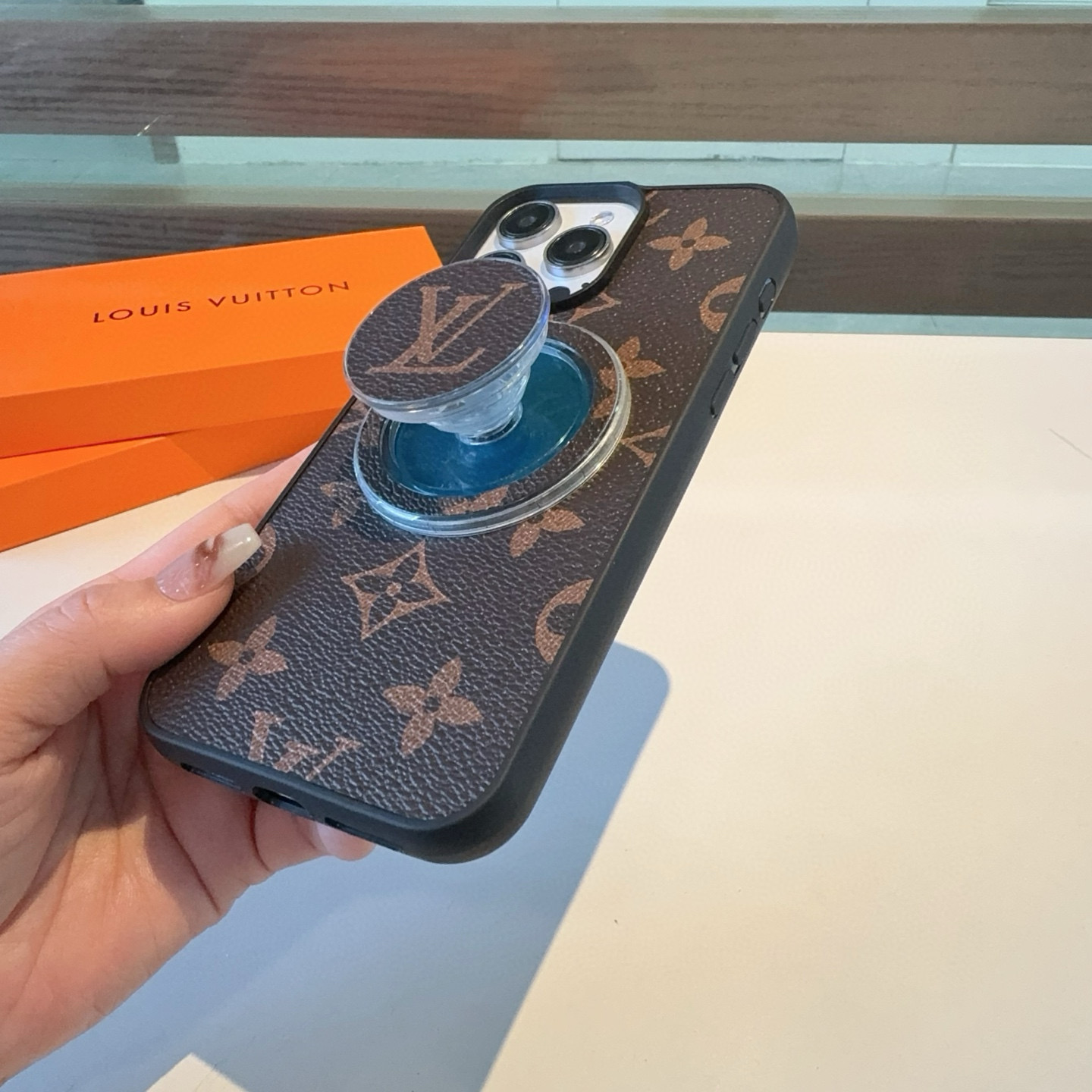 Bagsaaa LV Phonecase 07