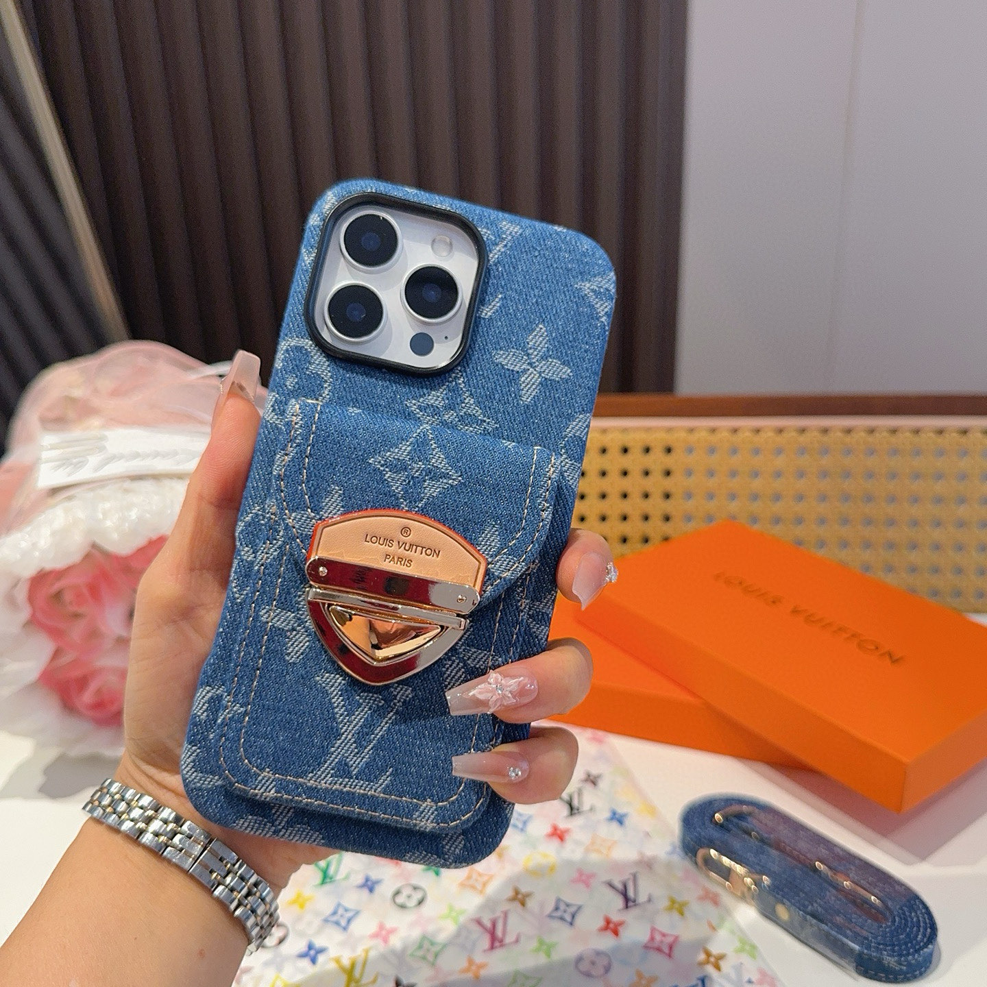 Bagsaaa LV phonecase 08