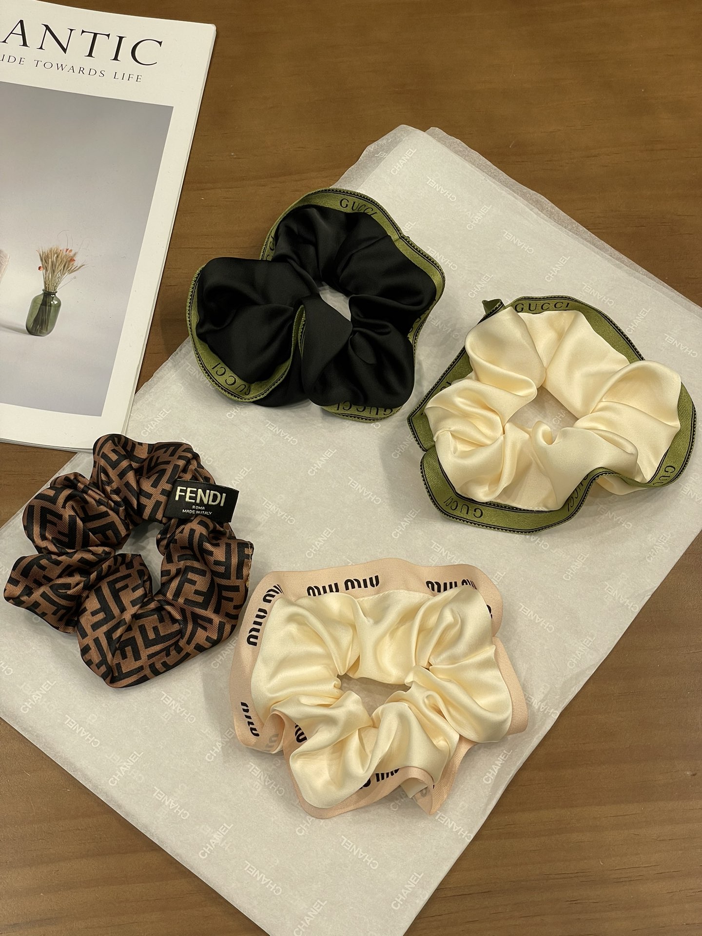 Bagsaaa Luxury Scrunchies Set 4