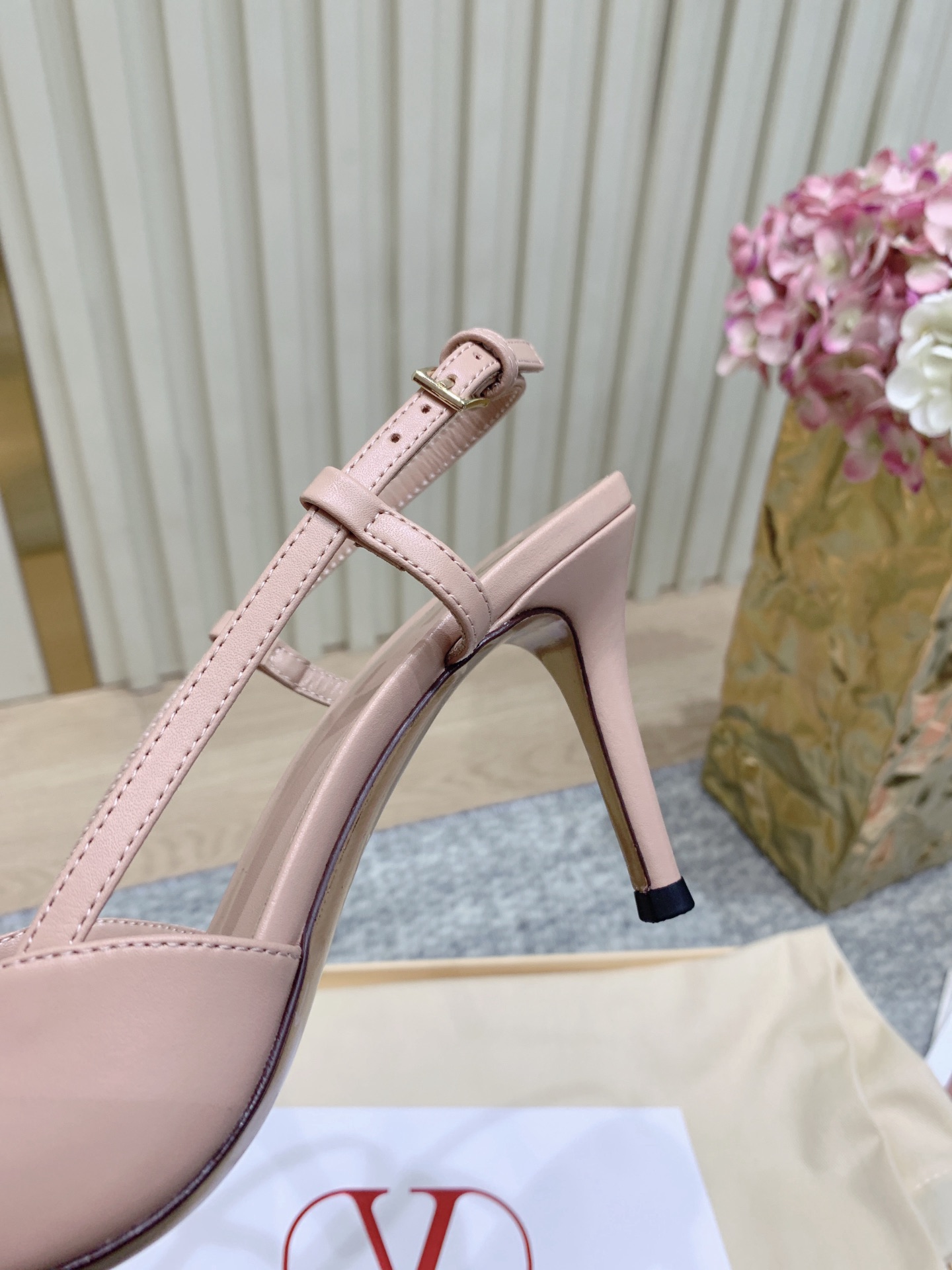 Bagsaaa Va1e*ntin0 Vlogo Signature Slingback Calfskin Pump With Jewel Logo 80Mm
