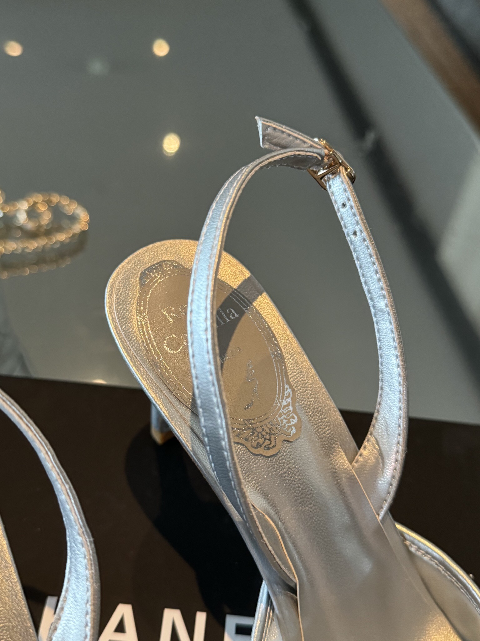 Bagsaaa René Caovilla crystal embellishment pumps