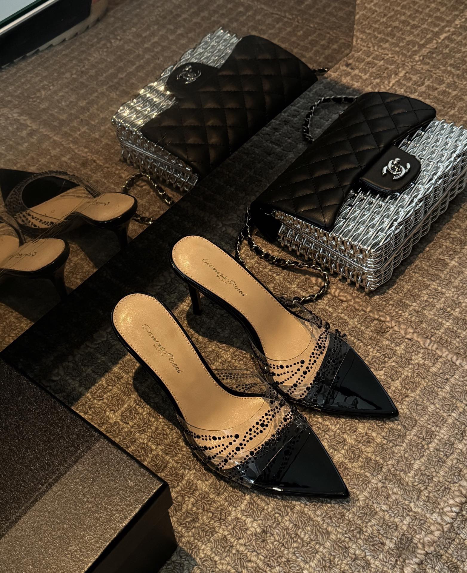 Bagsaaa Gianvito Rossi Elle crystal-embellished 110mm sandals black