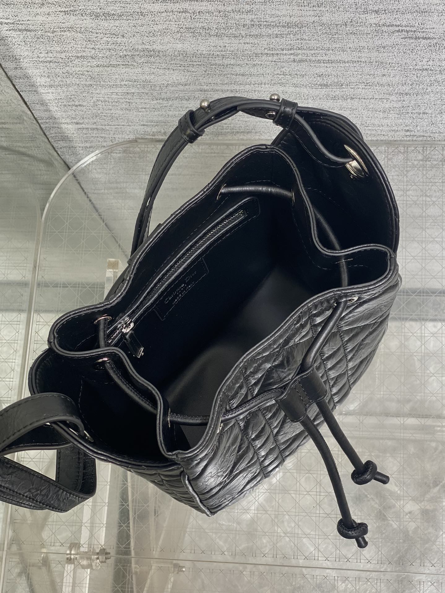 Bagsaaa D10r Small D-Motion Bag Black Macrocannage Crinkled Calfskin - 19.5cm