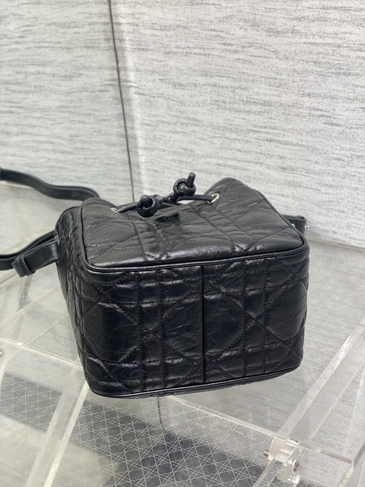 Bagsaaa D10r Small D-Motion Bag Black Macrocannage Crinkled Calfskin - 19.5cm