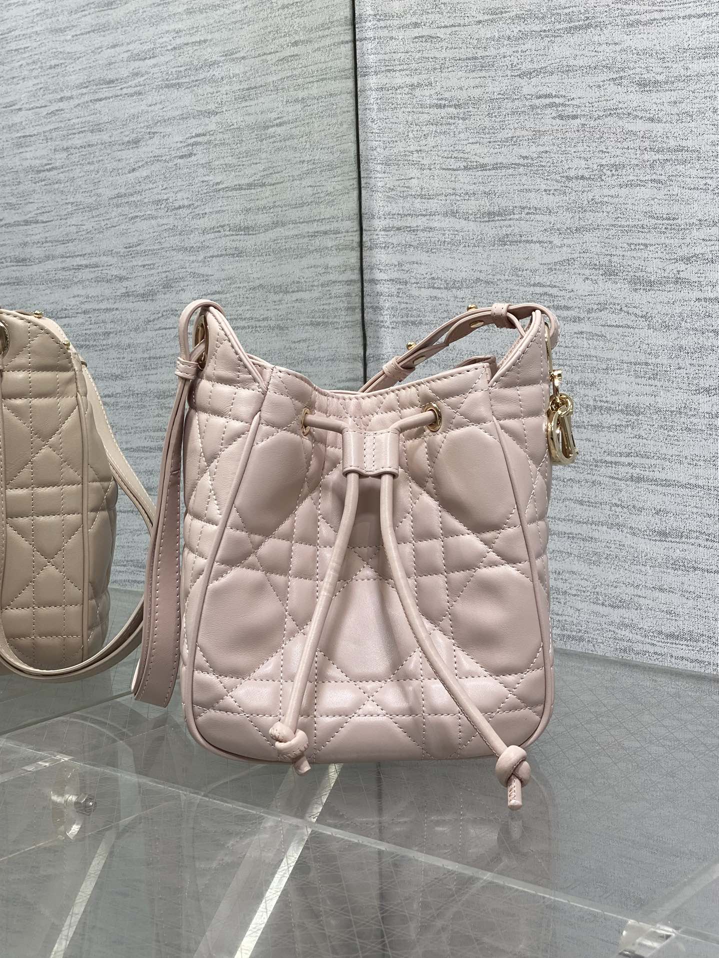 Bagsaaa D10r Small D-Motion Bag Pink Macrocannage Lambskin - 19.5cm