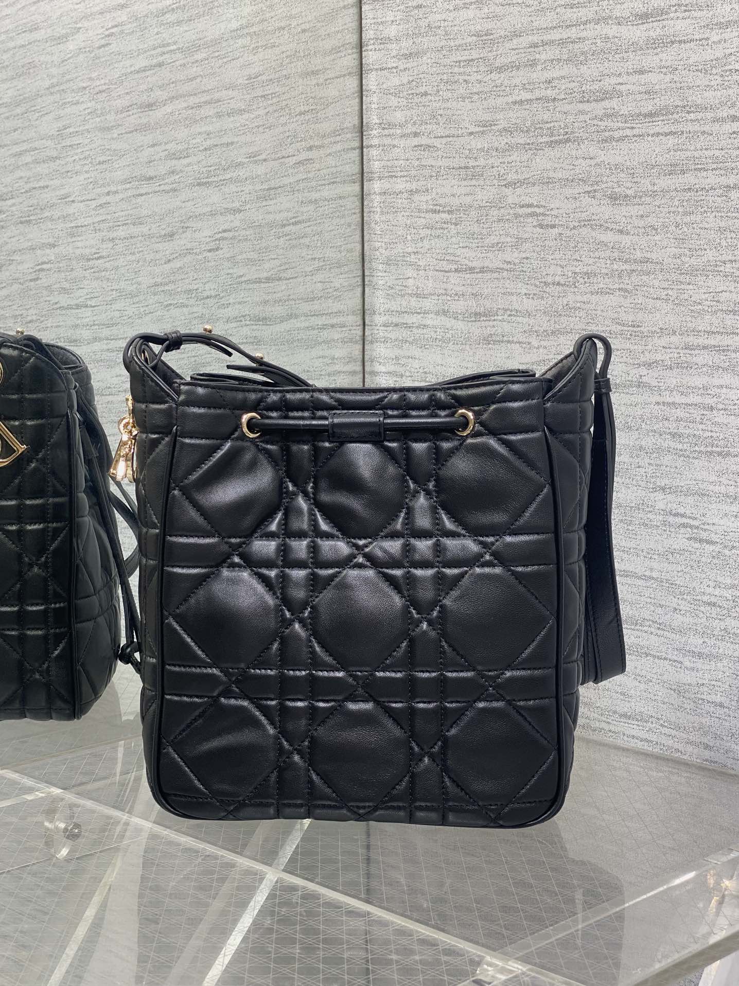 Bagsaaa D10r Medium D-Motion Bag Black Macrocannage Lambskin - 24cm