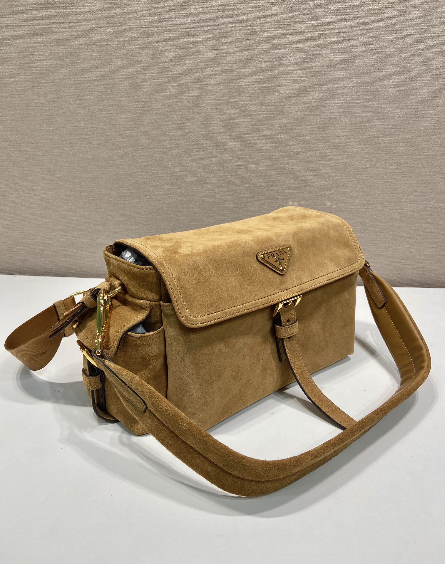 Bagsaaa Pra*a Explore medium suede shoulder bag with flap Beige 1BD394 - 30cm