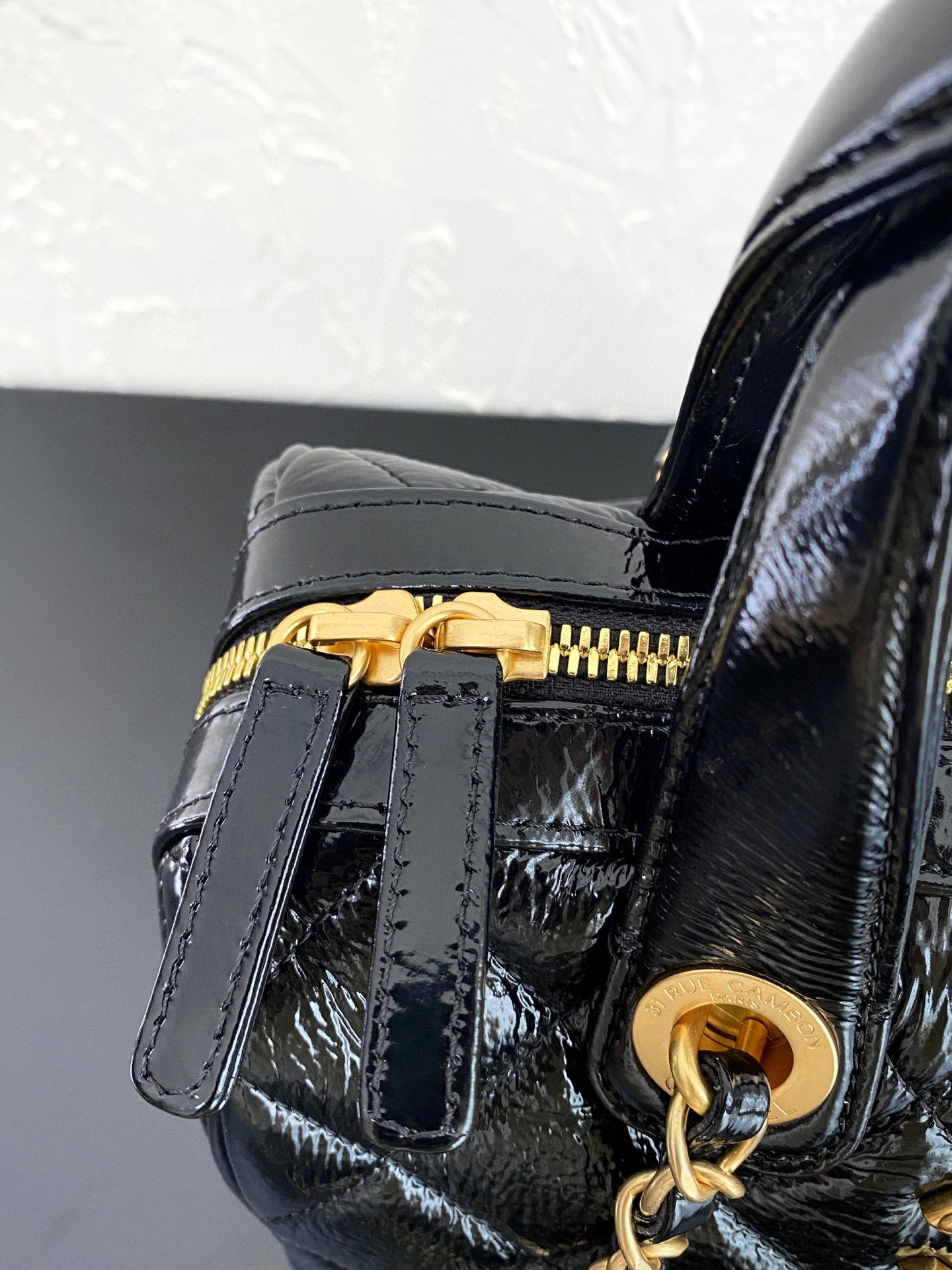 Bagsaaa Ch**el Small Bowling Bag AS5578 Black Patent Crumpled Calfskin - 21cm