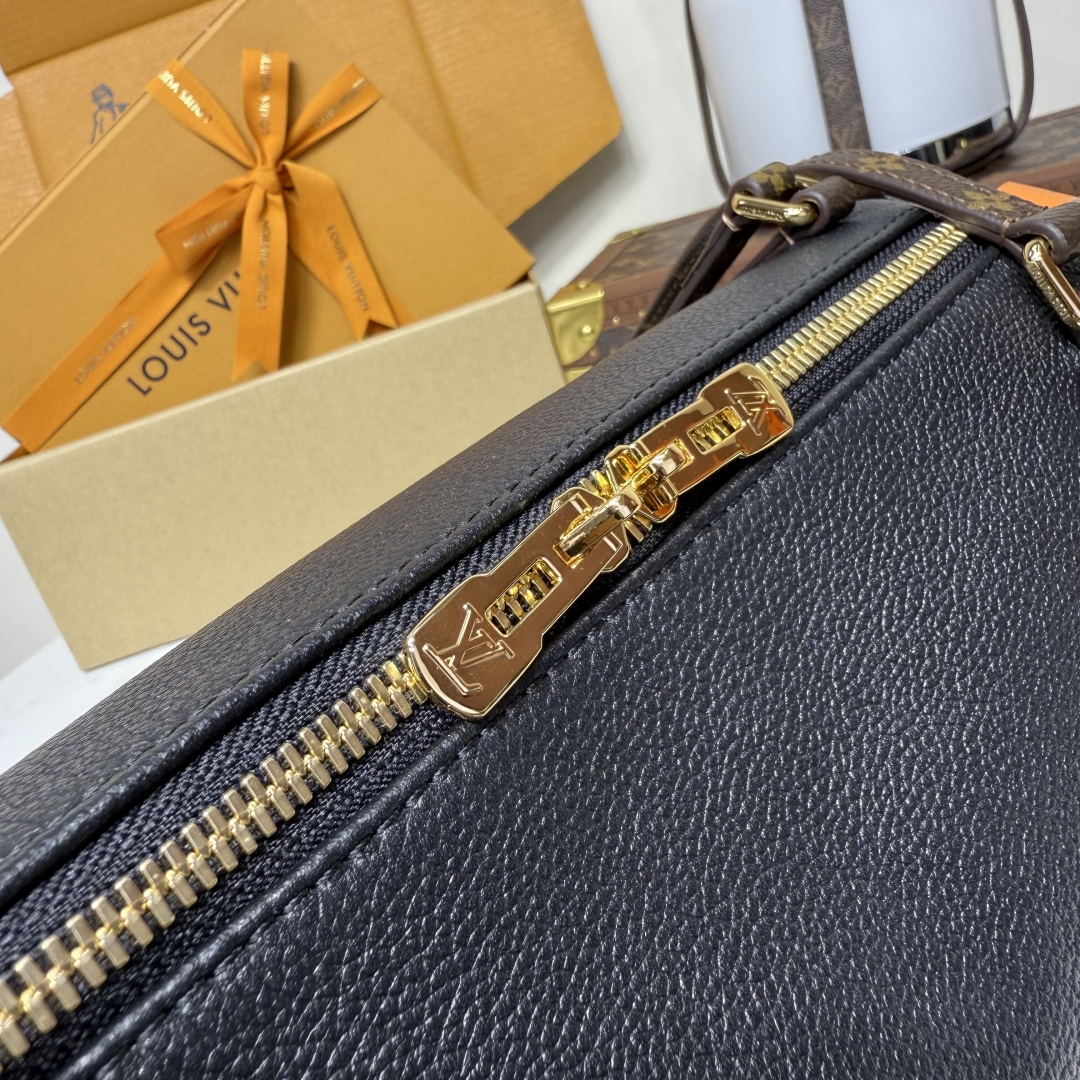 Bagsaaa LV M26039 Express PM Black - 26cm