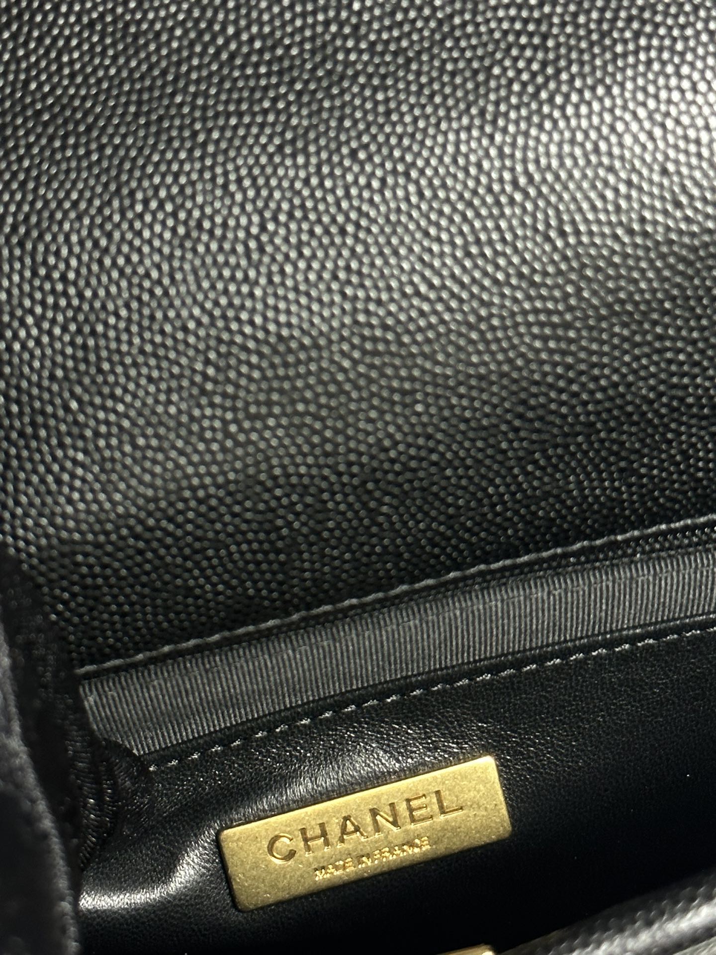 Bagsaaa Ch**el Backpack AS5715 Black Grained Shiny Calfskin - 22cm