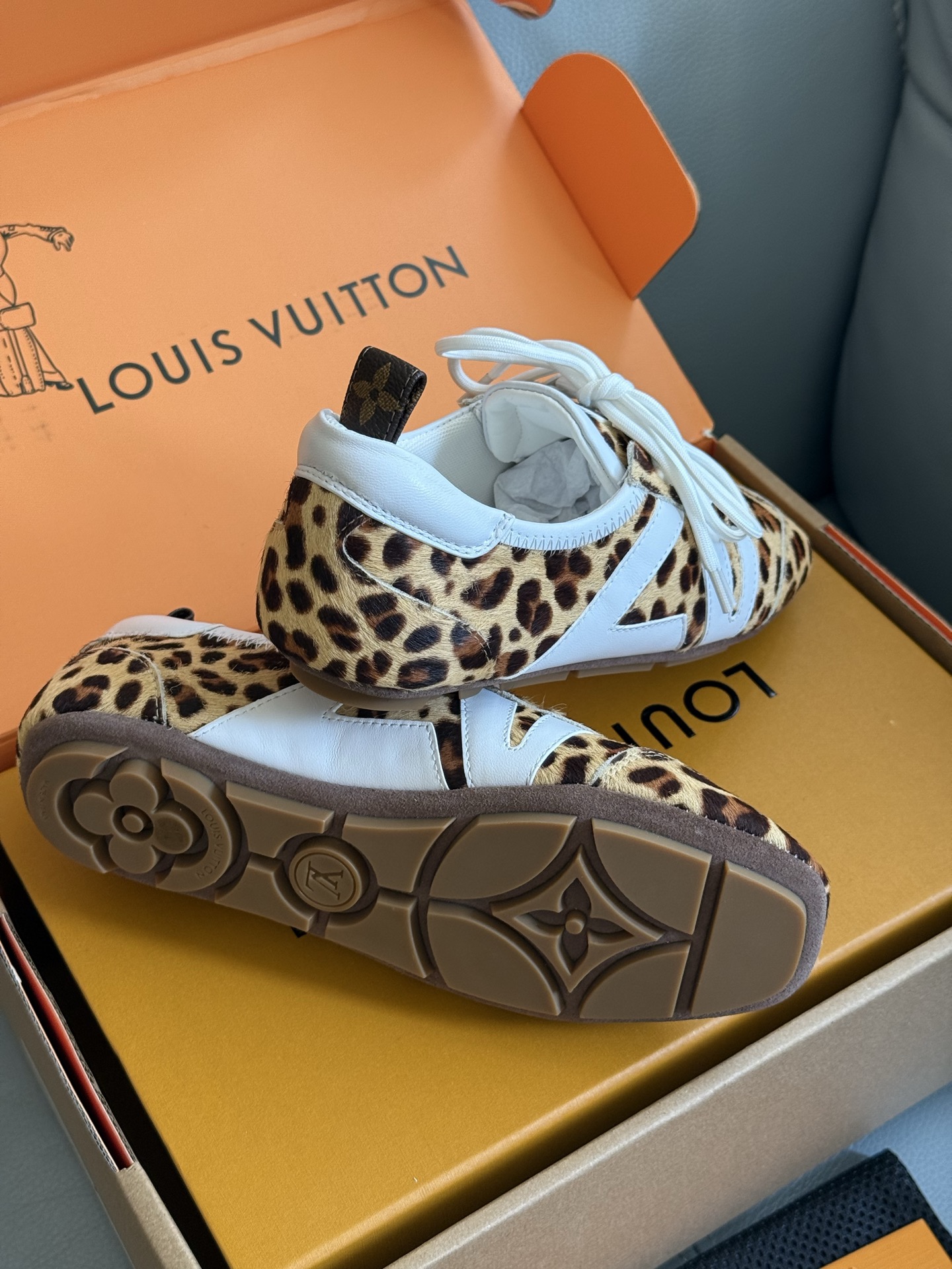 Bagsaaa LV Sneakerina leopard print Hairy calf leather