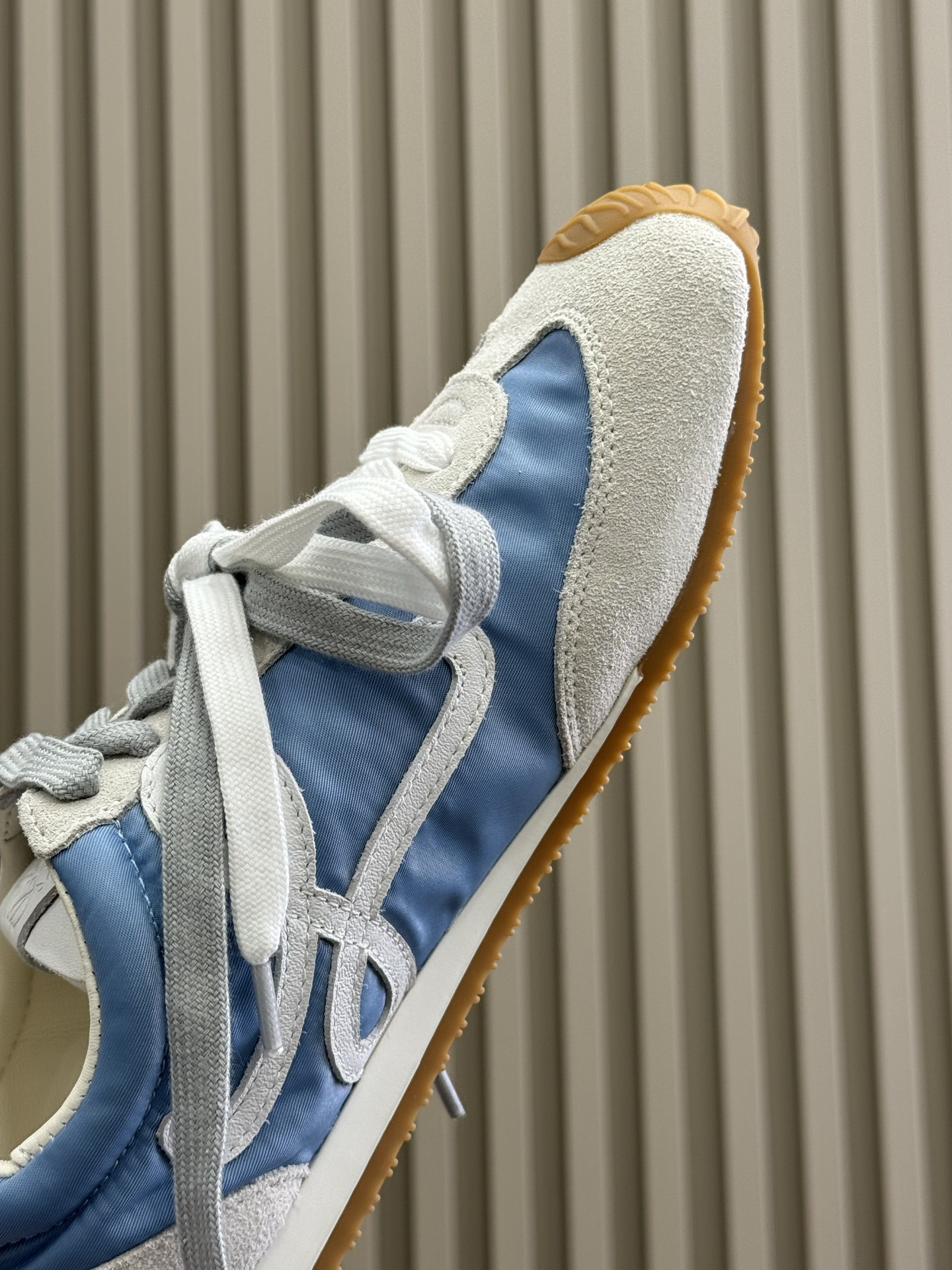 Bagsaaa L0ew* Ballet Runner 2.0 in nylon and calfskin Blue/White