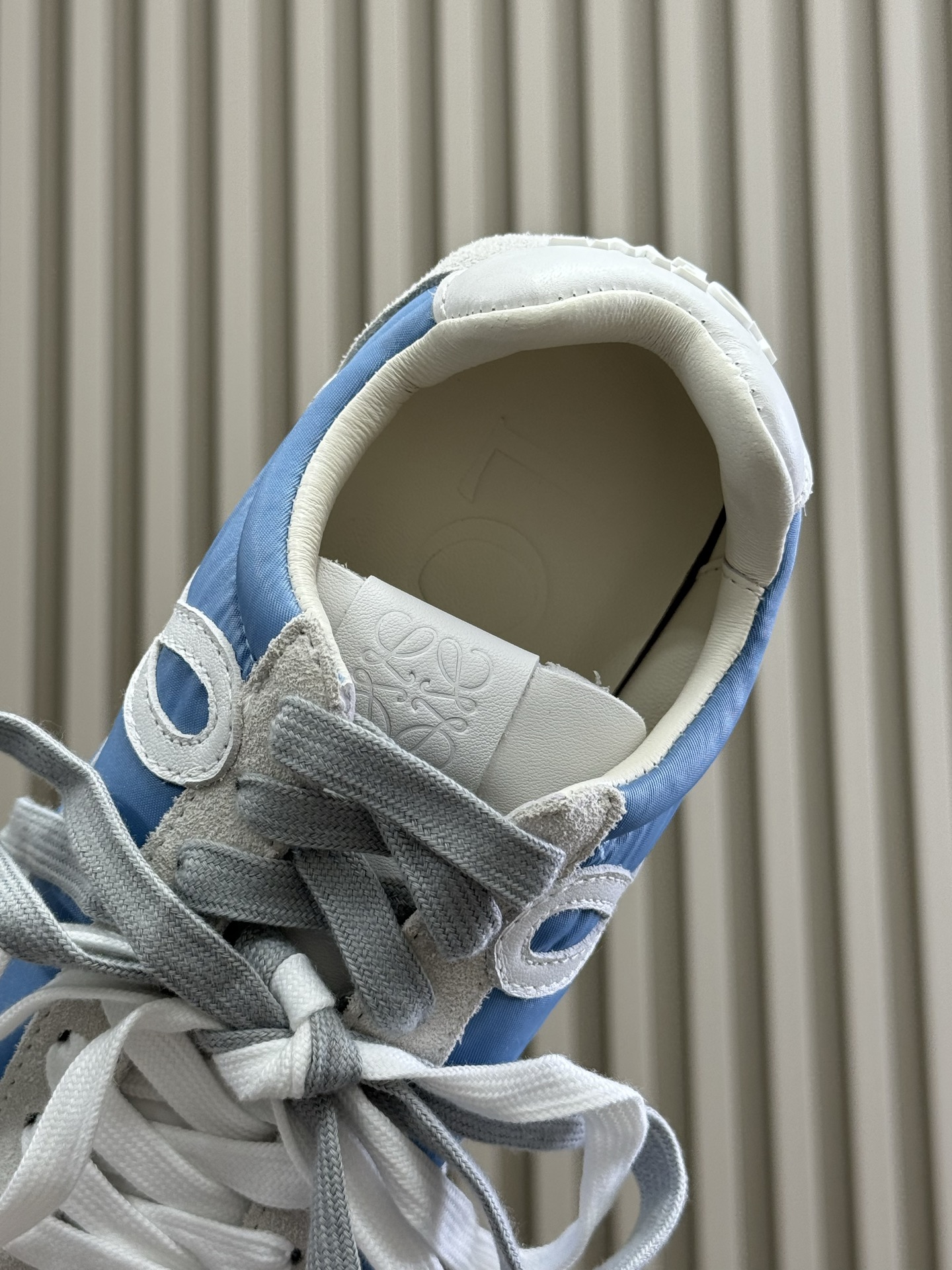 Bagsaaa L0ew* Ballet Runner 2.0 in nylon and calfskin Blue/White
