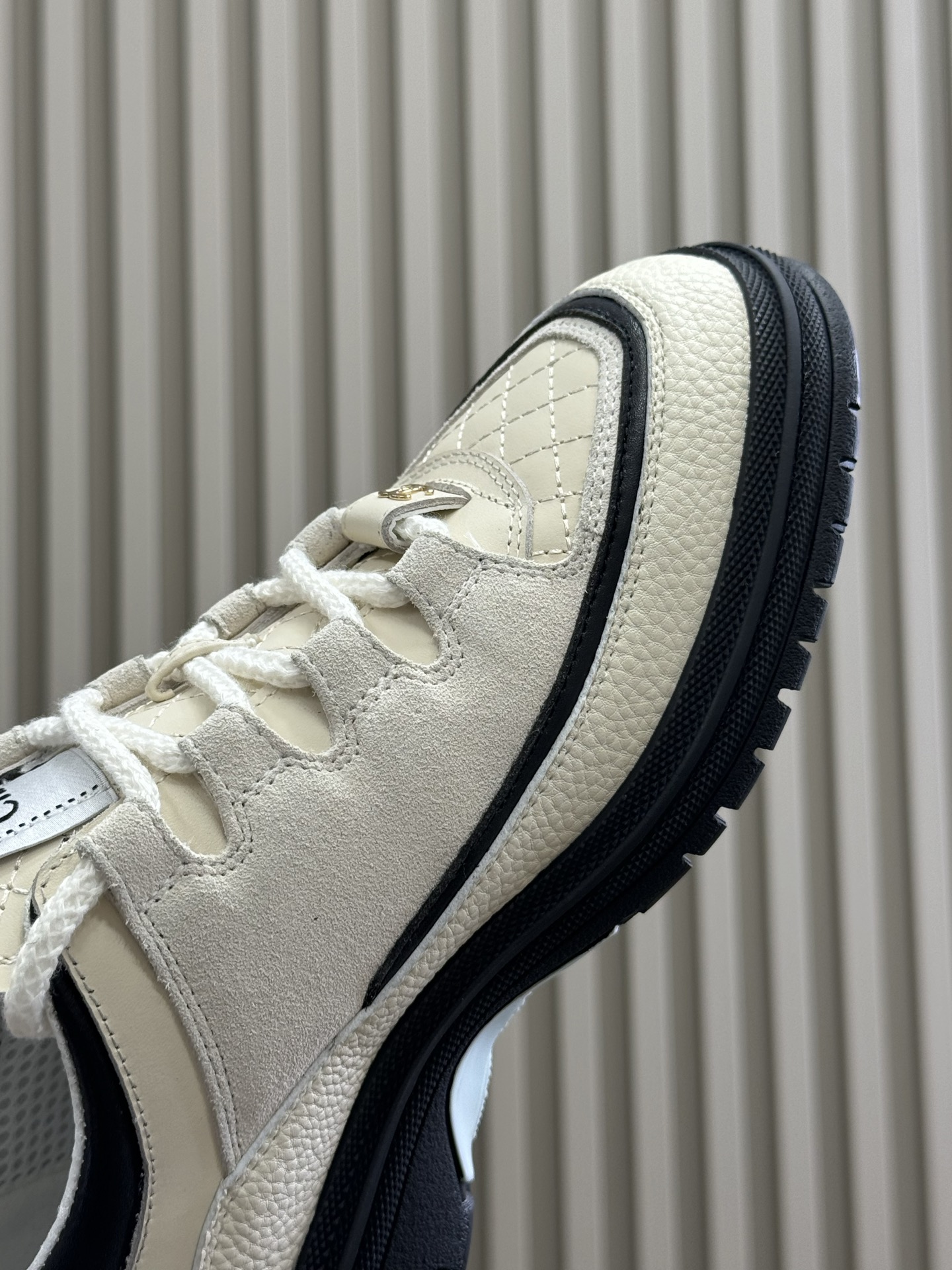 Bagsaaa Ch**el Trainers G46258 White & Black