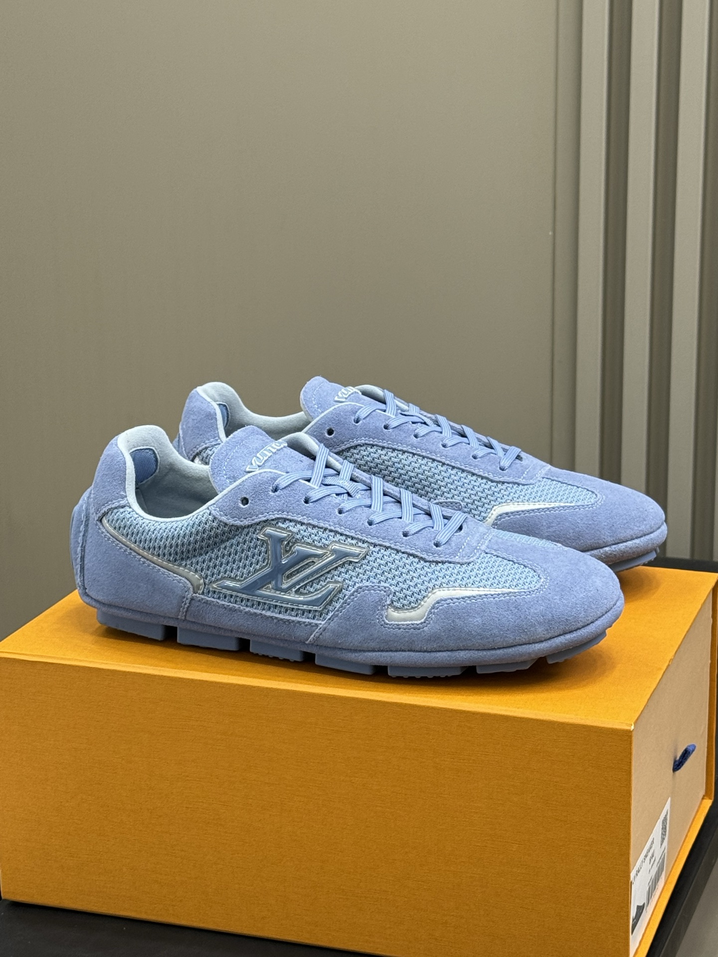 Bagsaaa LV Rally Sneaker Blue Suede