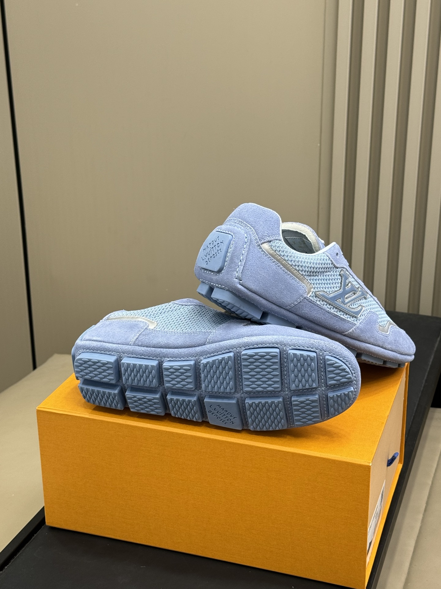 Bagsaaa LV Rally Sneaker Blue Suede