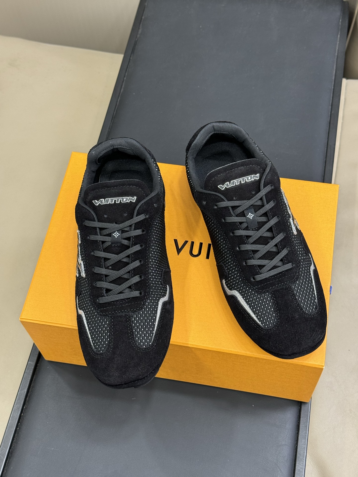 Bagsaaa LV Rally Sneaker Black Suede