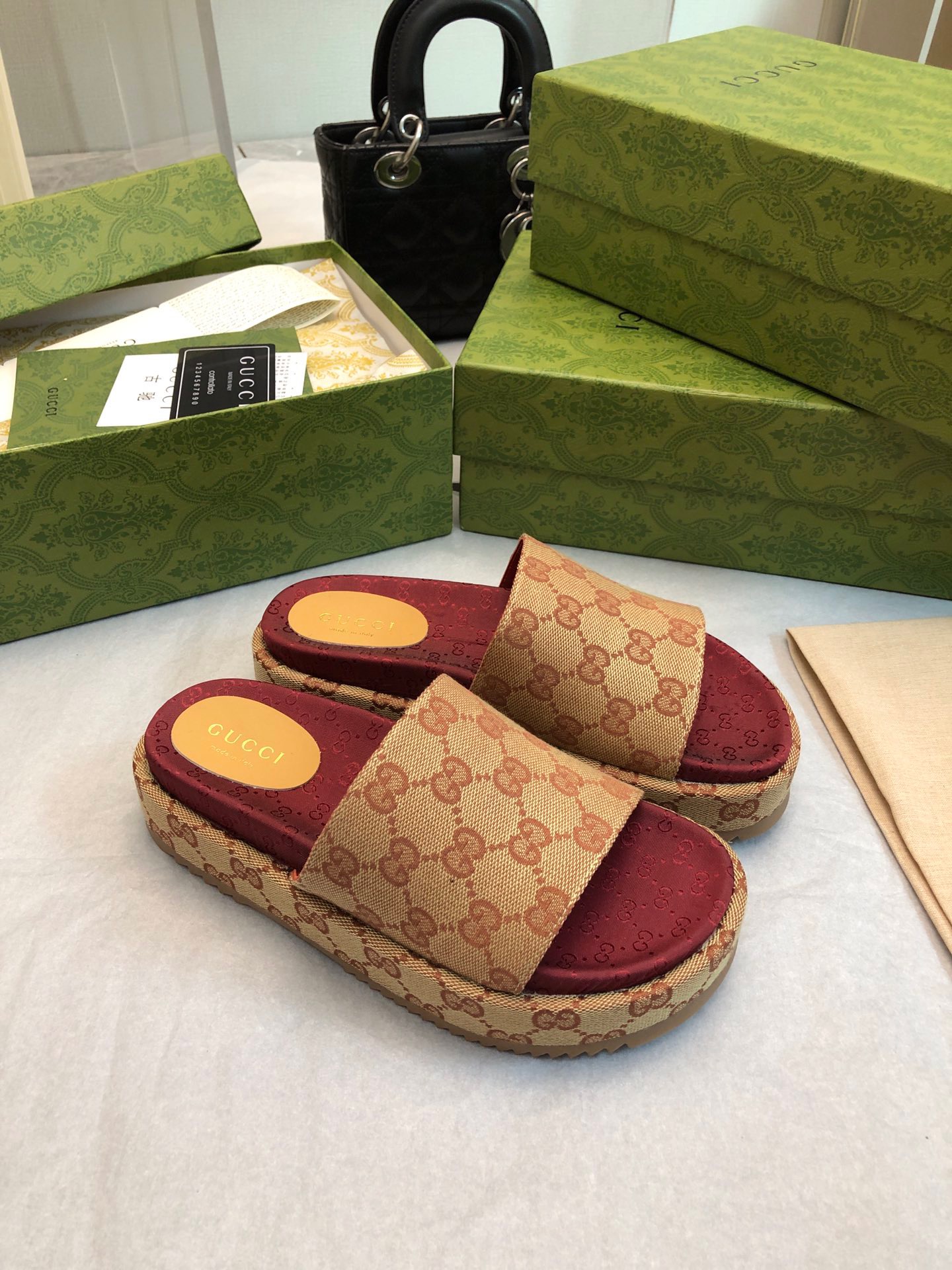 Bagsaaa Gvc*1 original GG slide sandal