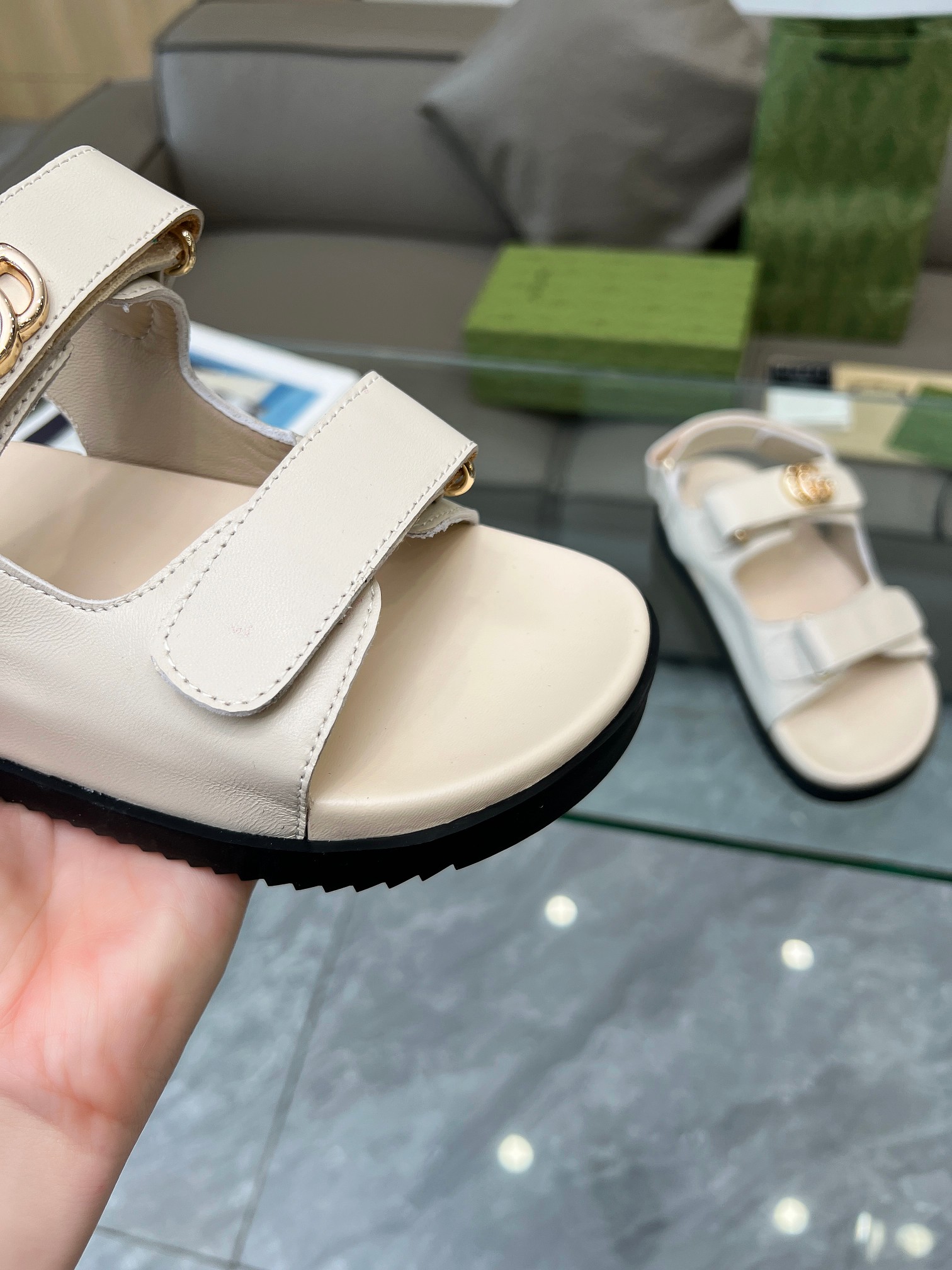 Bagsaaa Gvc*1 Sandals Ivory