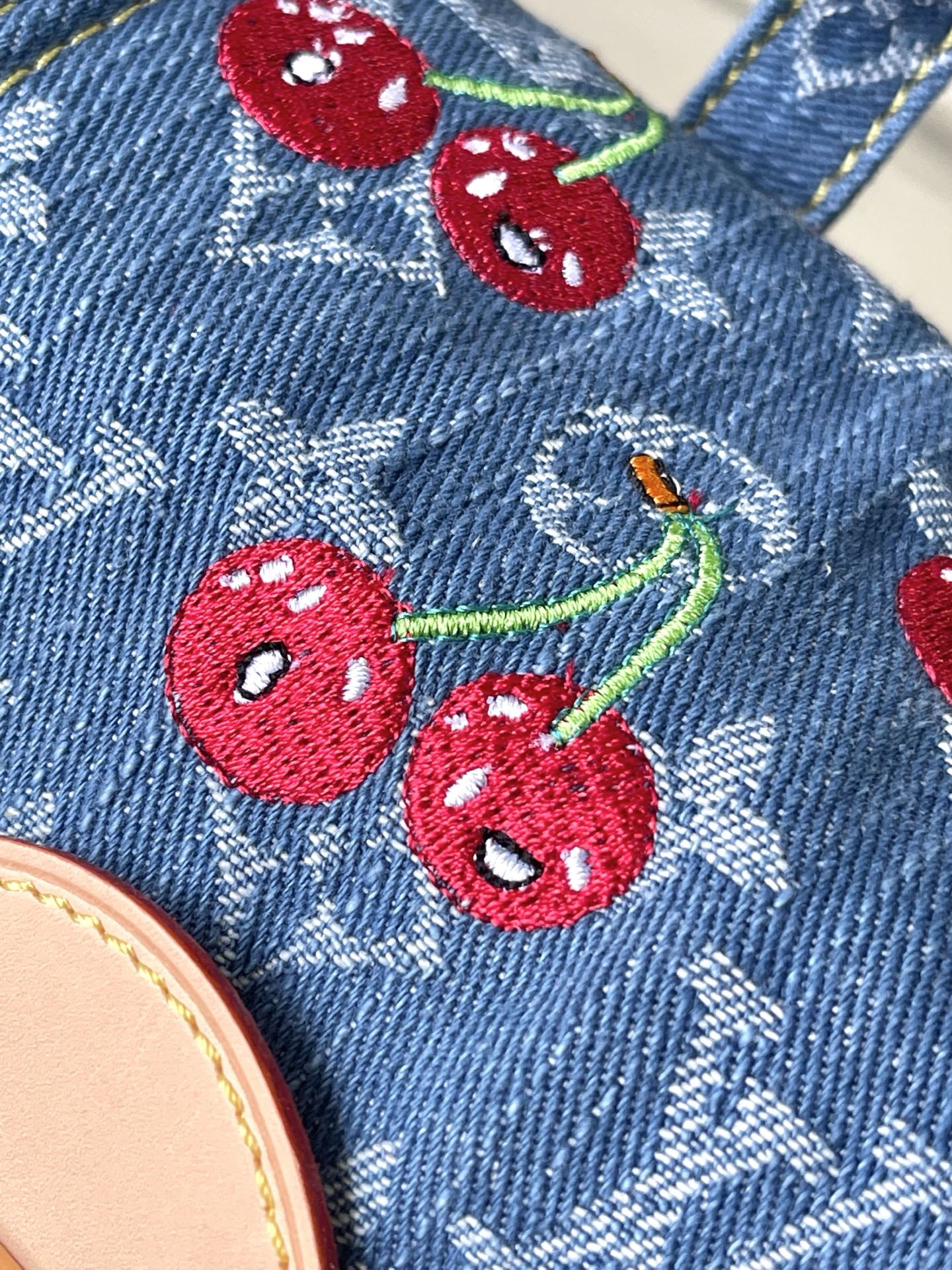 Bagsaaa M13679 LV x TM Venice NM Monogram cherry denim - 26cm