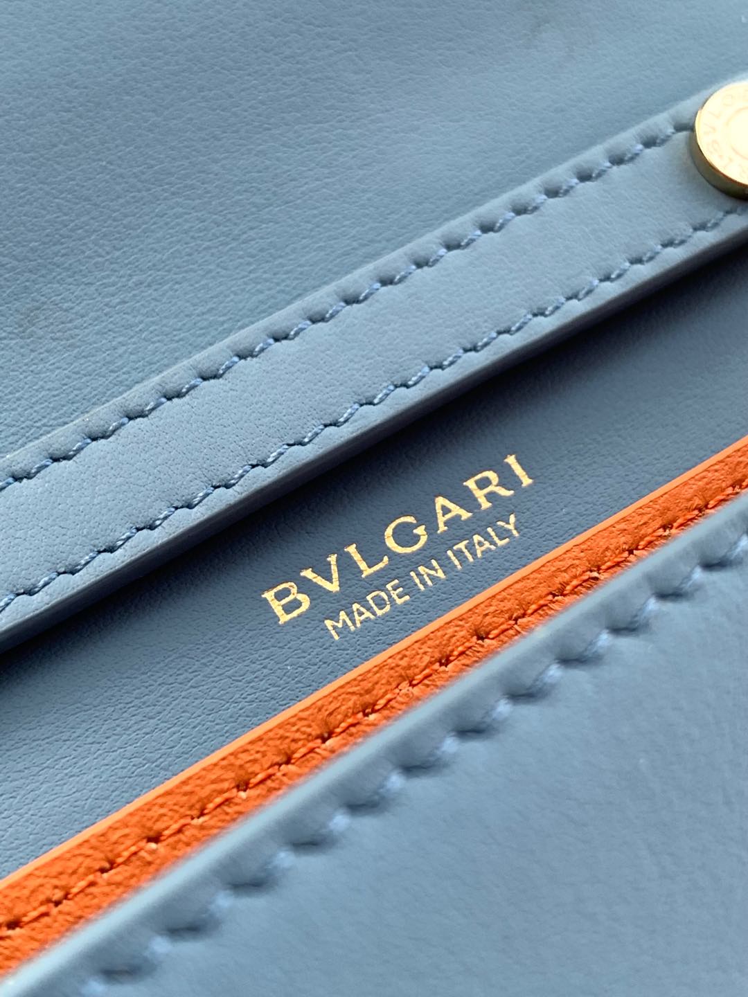 Bagsaaa Bulgari Blue Embossed Crossbody Bag - 19cm