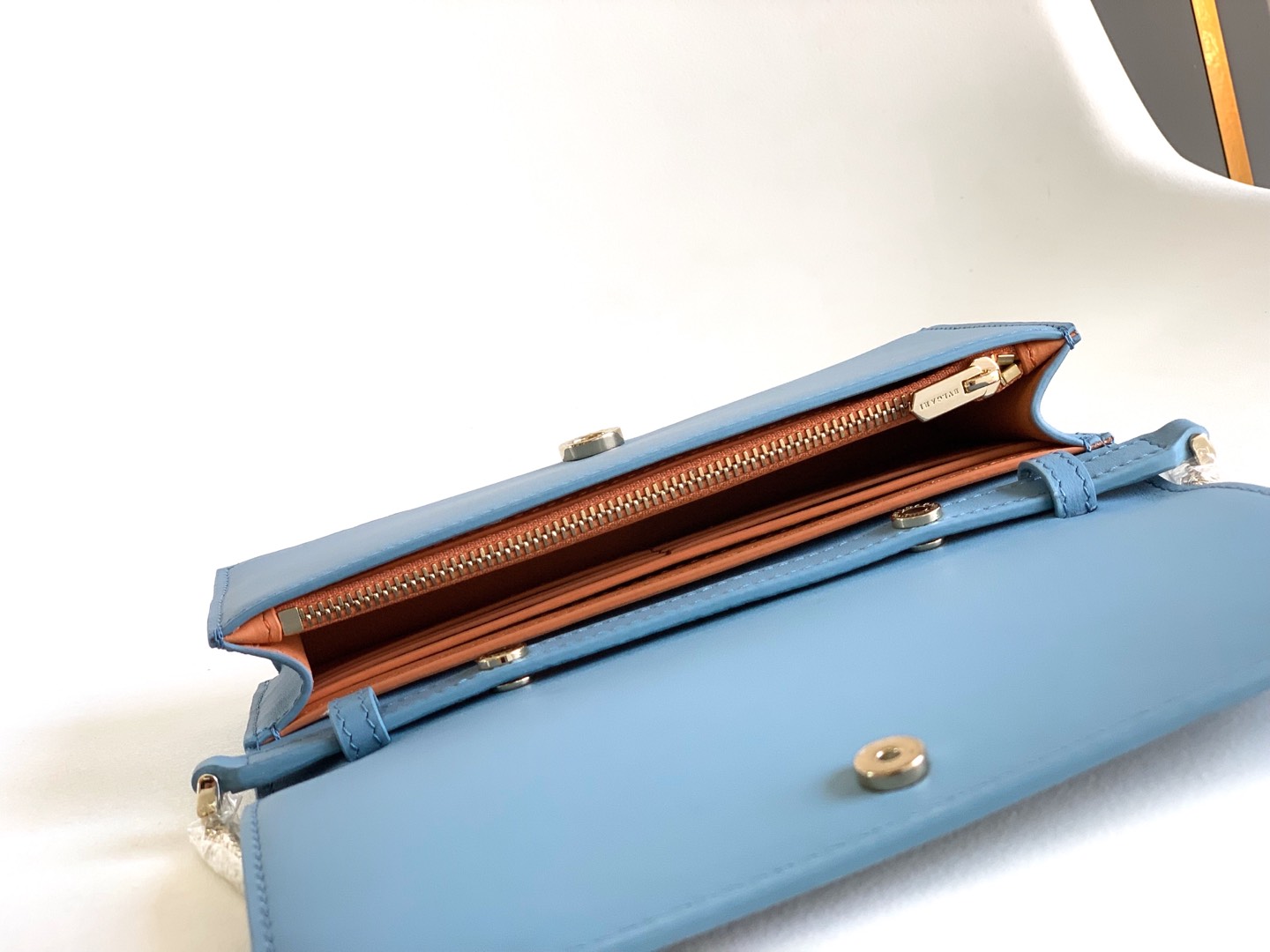 Bagsaaa Bulgari Blue Embossed Crossbody Bag - 19cm