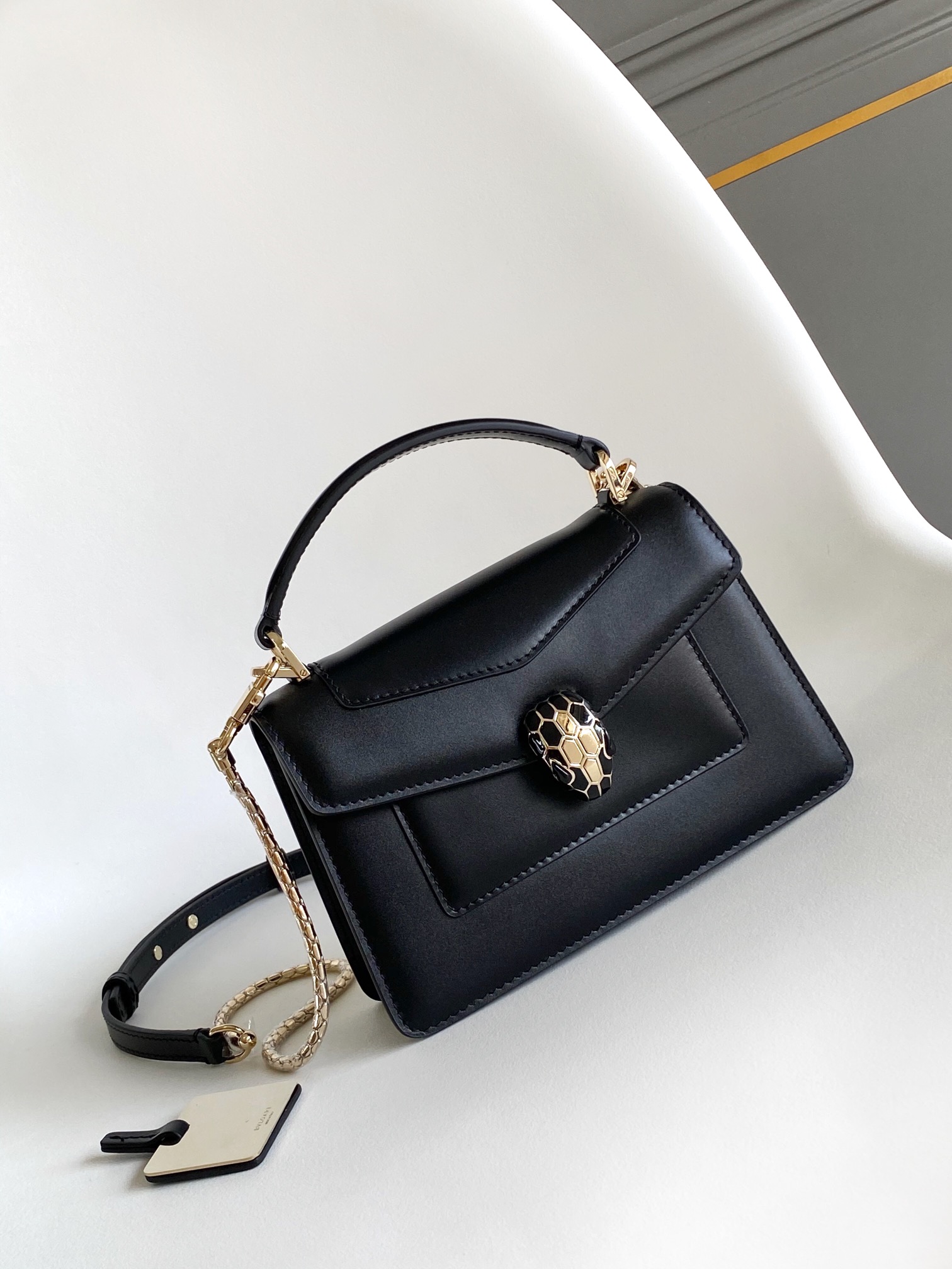 Bagsaaa Bv1g*ai Serpenti Forever Mini top handle bag Black - 19cm