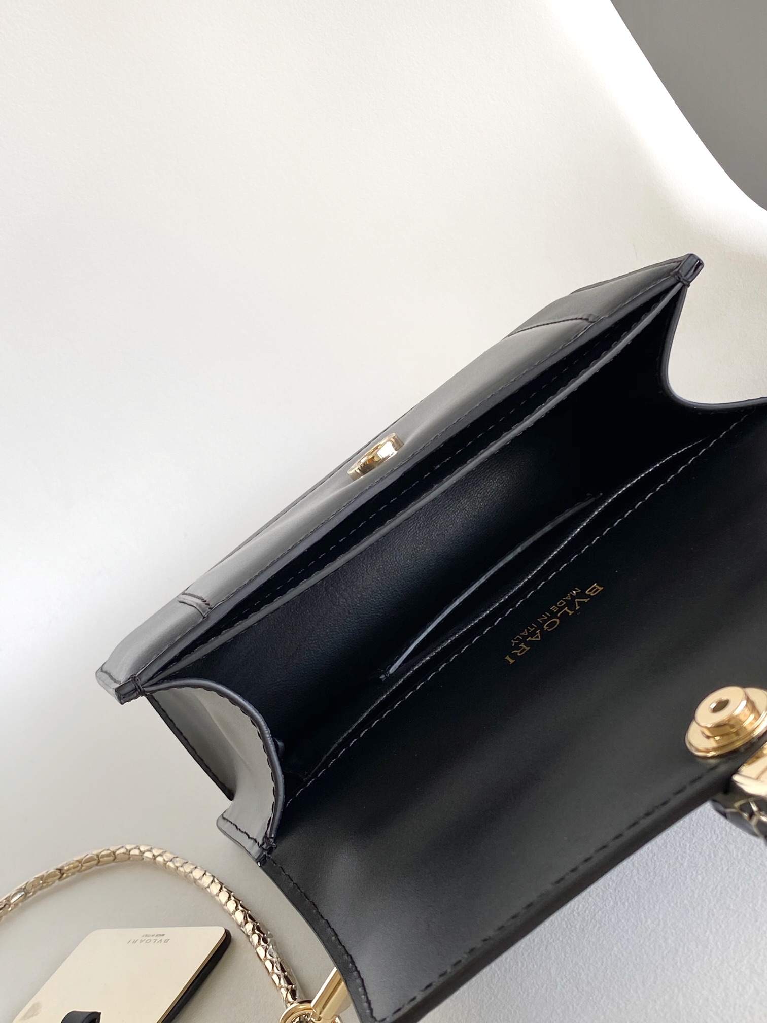 Bagsaaa Bv1g*ai Serpenti Forever Mini top handle bag Black - 19cm