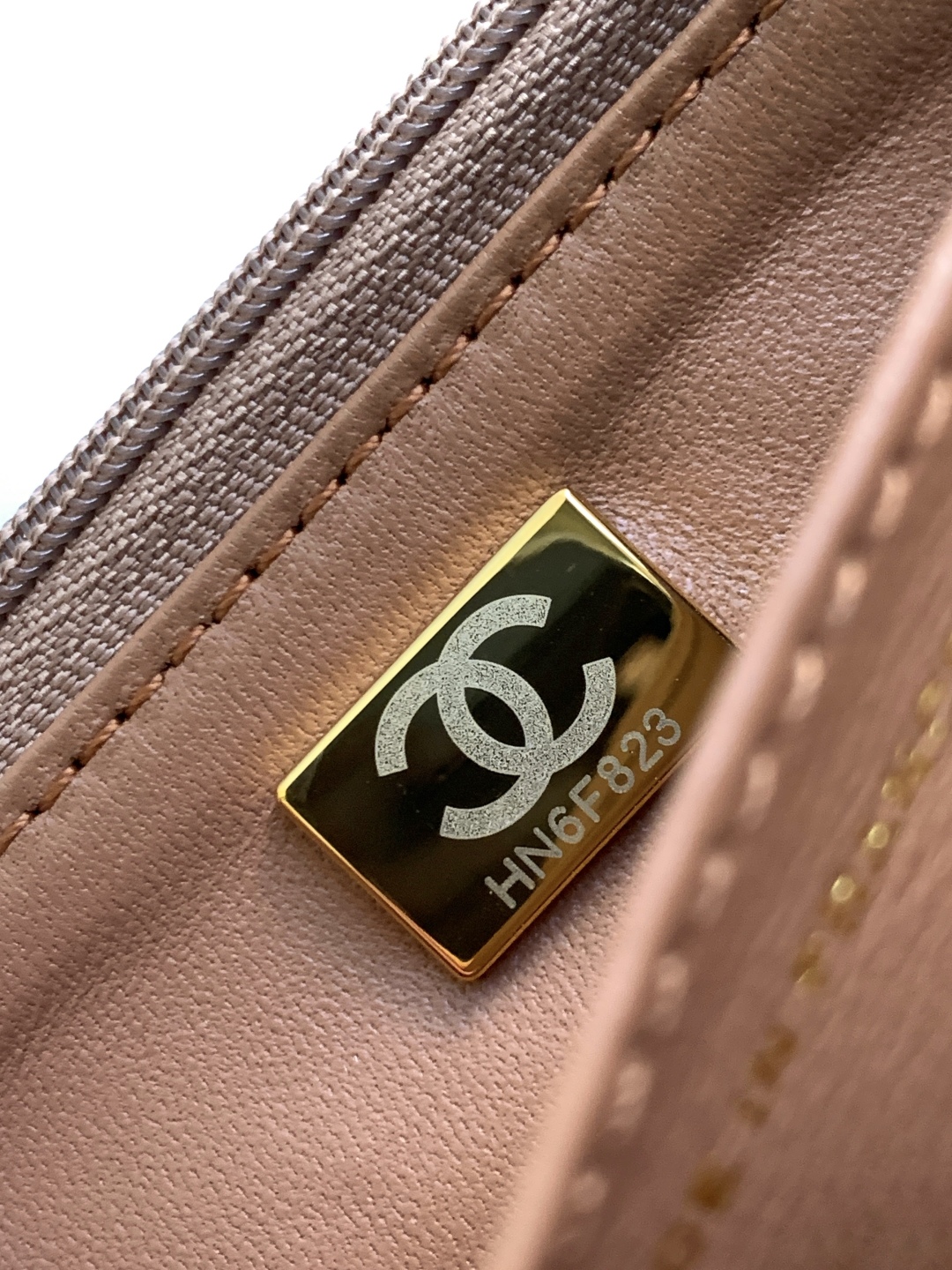 Bagsaaa Ch**el Wallet on Chain AP4674 Brown - 19cm