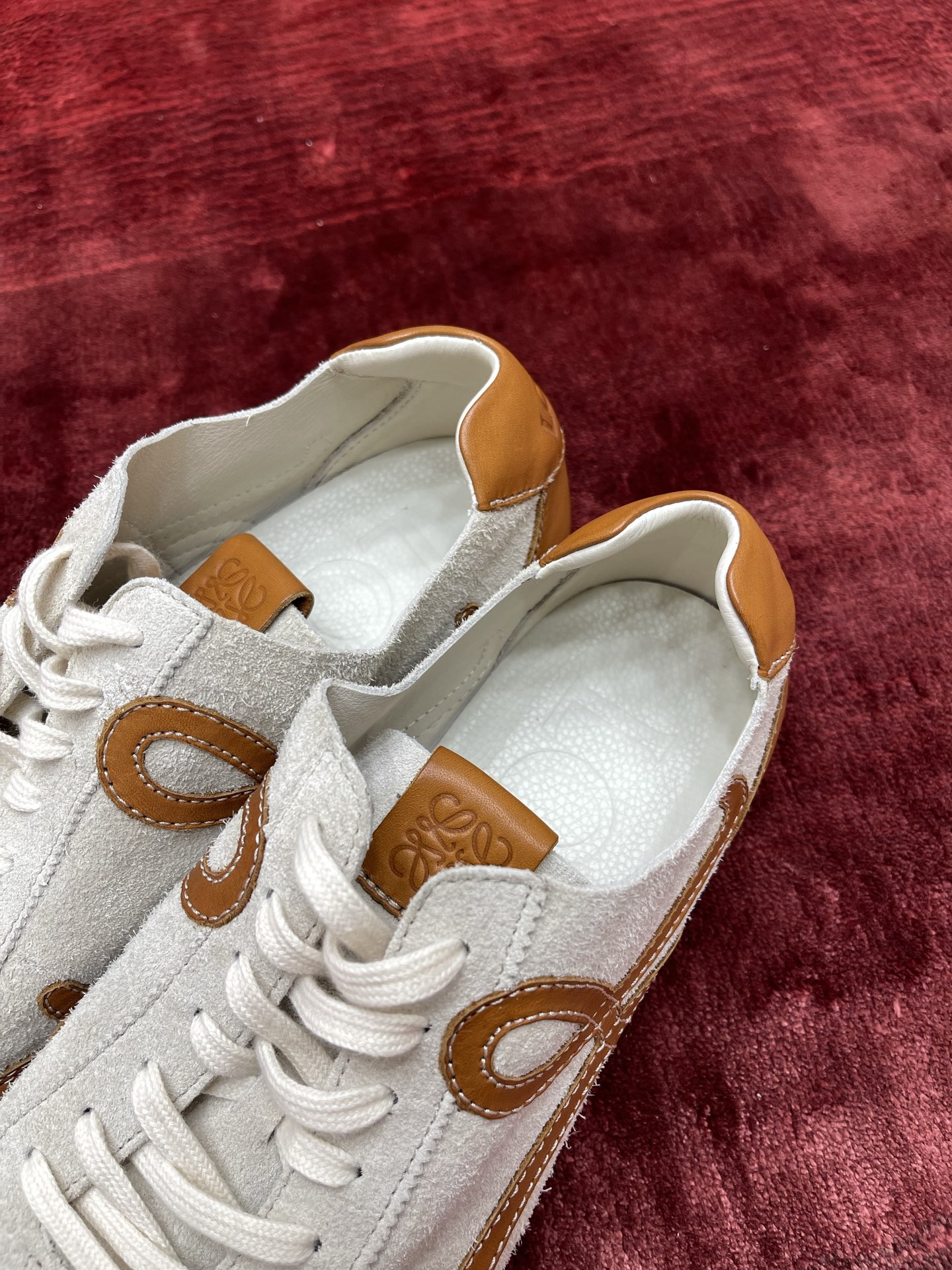 Bagsaaa L0ew* Ballet Runner 2.0 unlined in deerskin and vegetable-tanned calfskin