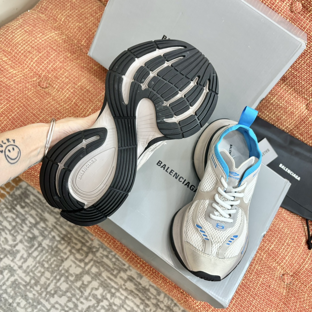 Bagsaaa Ba1en*iaga - Circuit Beige / Blue Low Top Sneakers