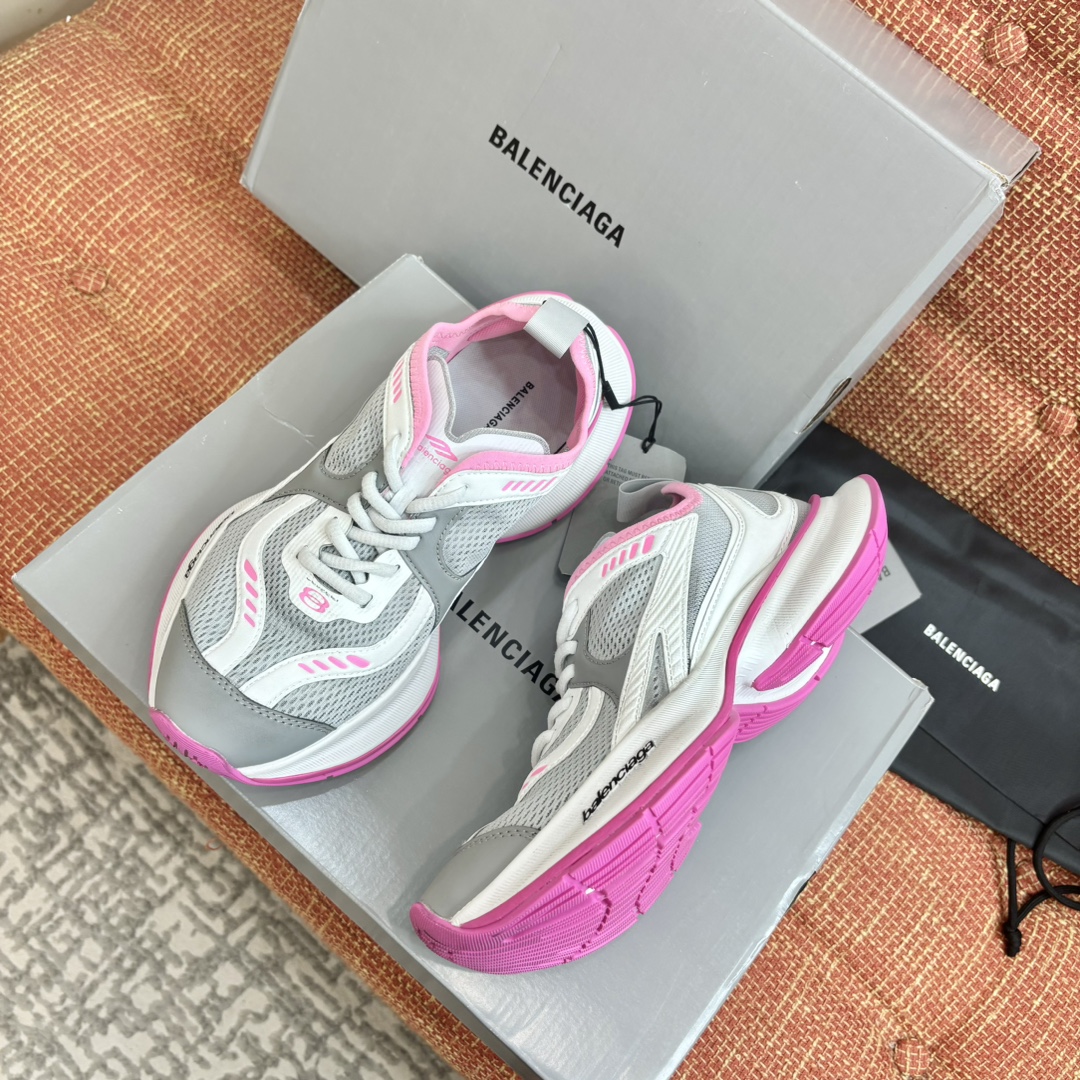 Bagsaaa Ba1en*iaga - Circuit Beige / Pink Low Top Sneakers