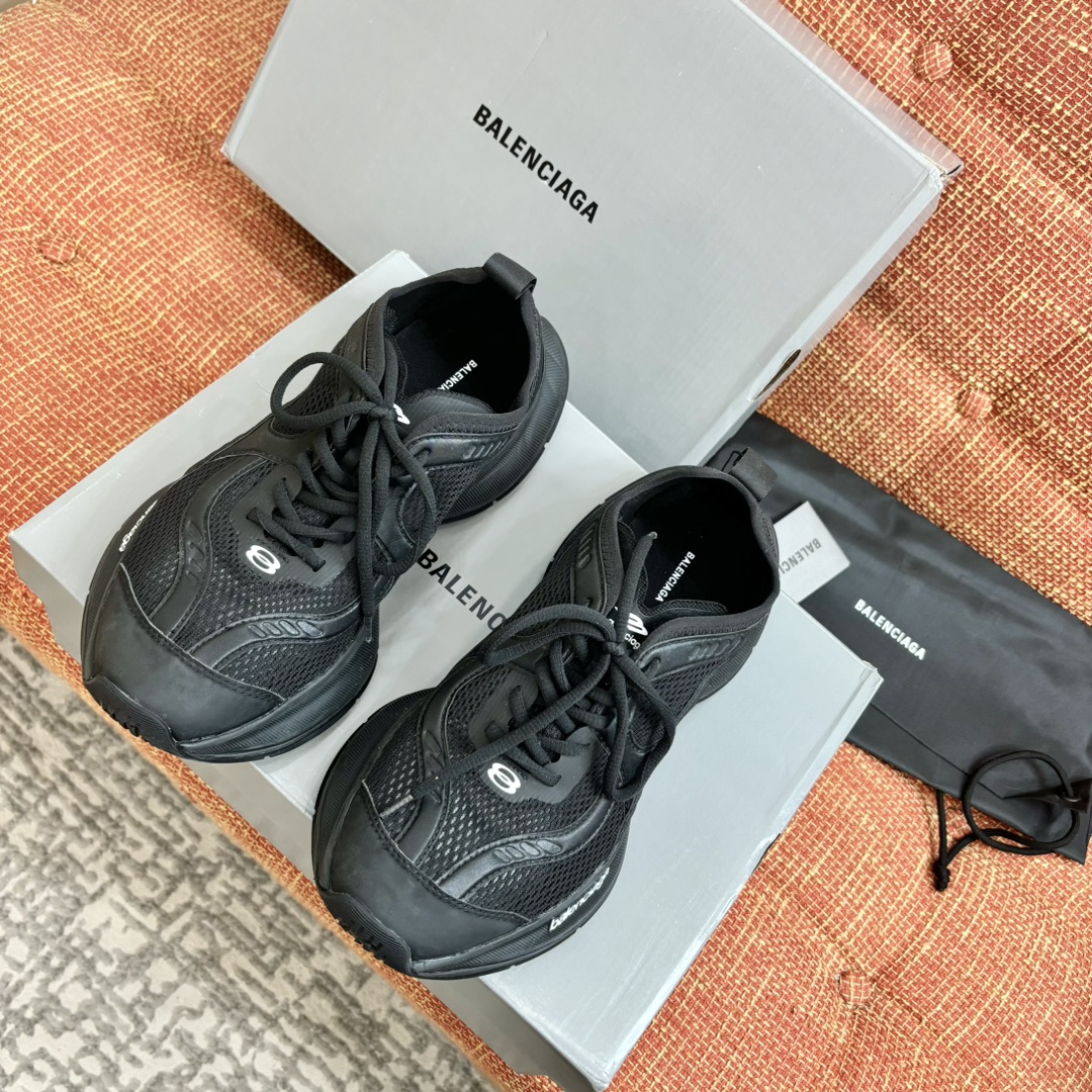 Bagsaaa Ba1en*iaga - Circuit Black Low Top Sneakers
